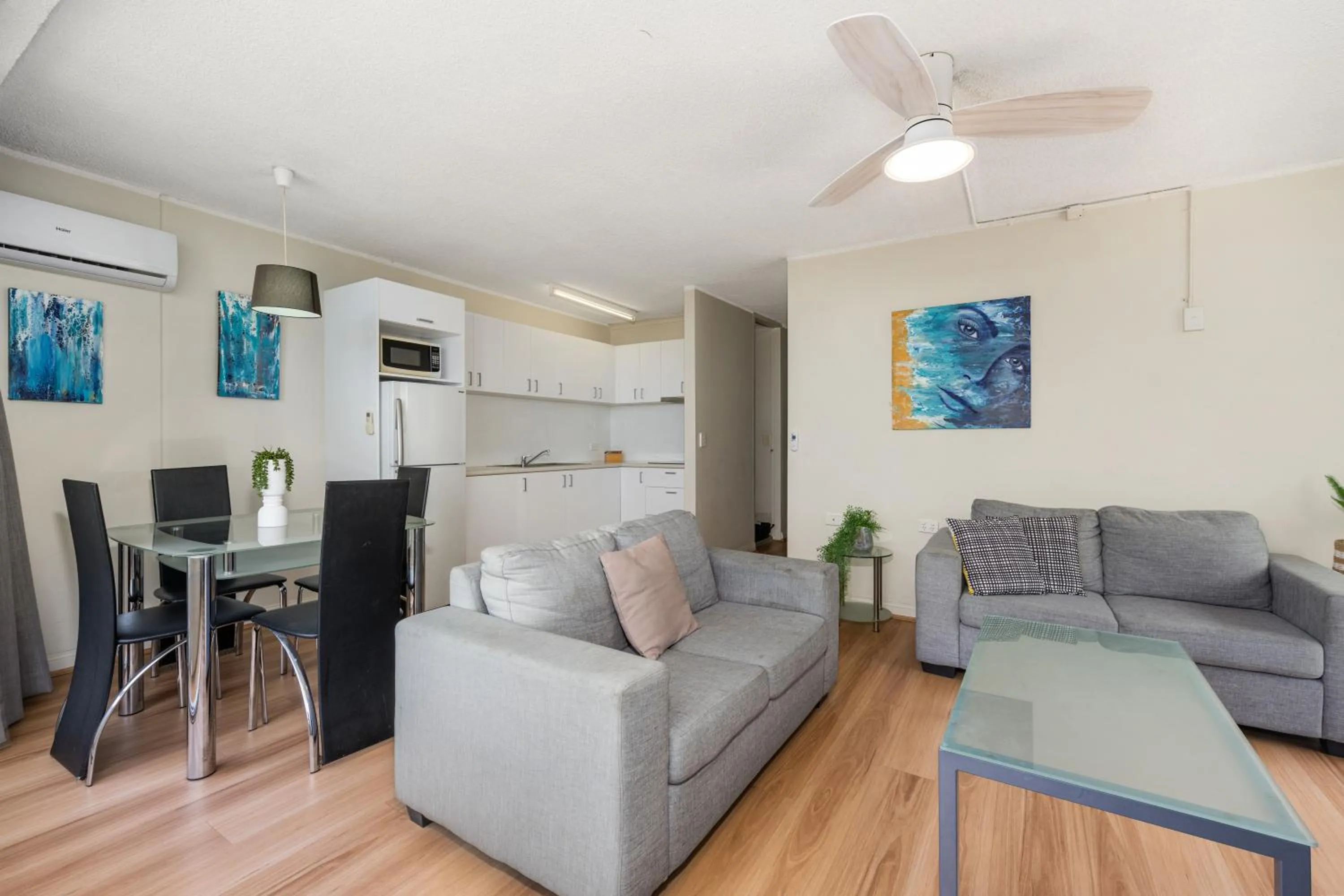 Hi Ho Beach Apartments on Broadbeach