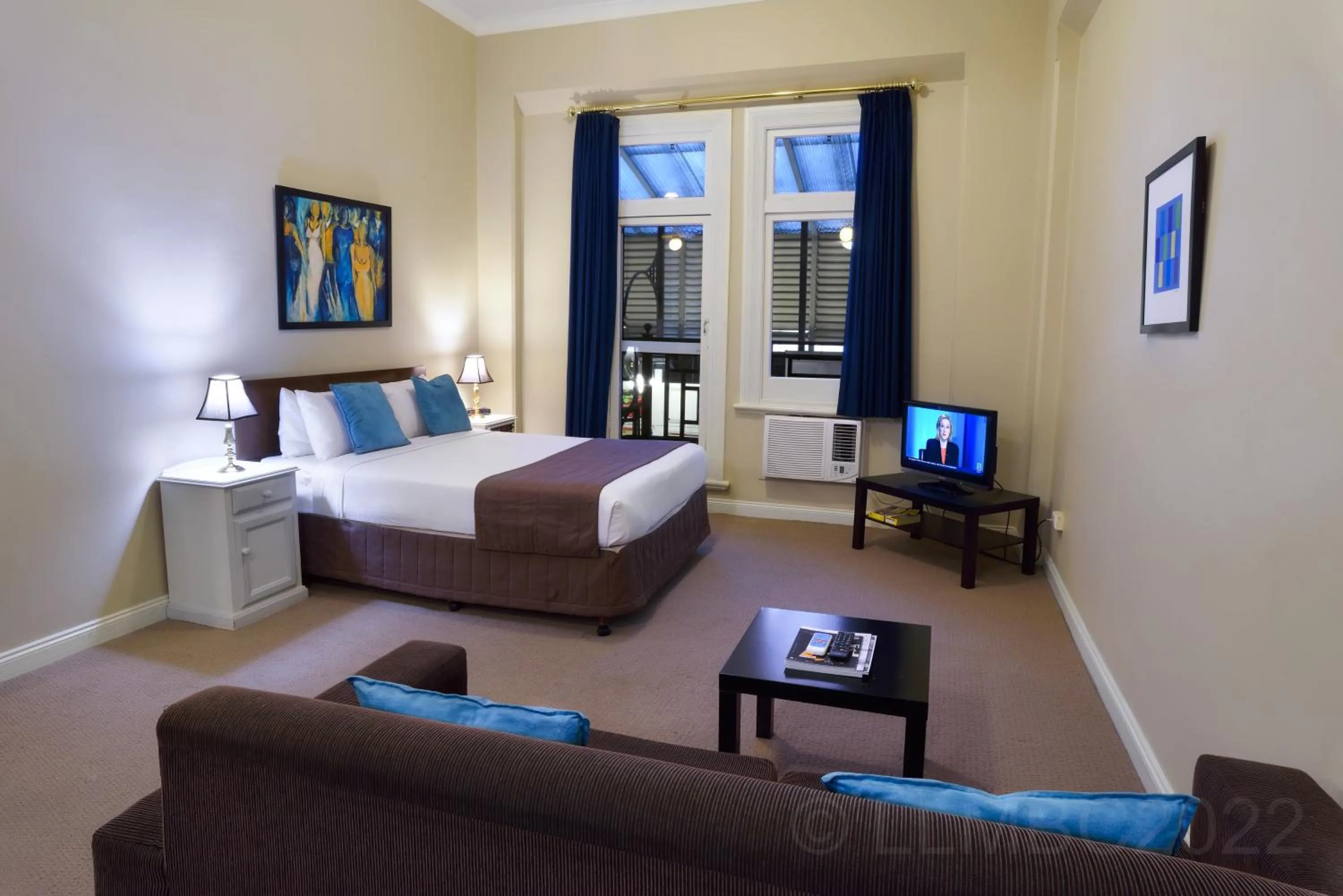 Living room, Bed in Adelaide Mansions Apartments