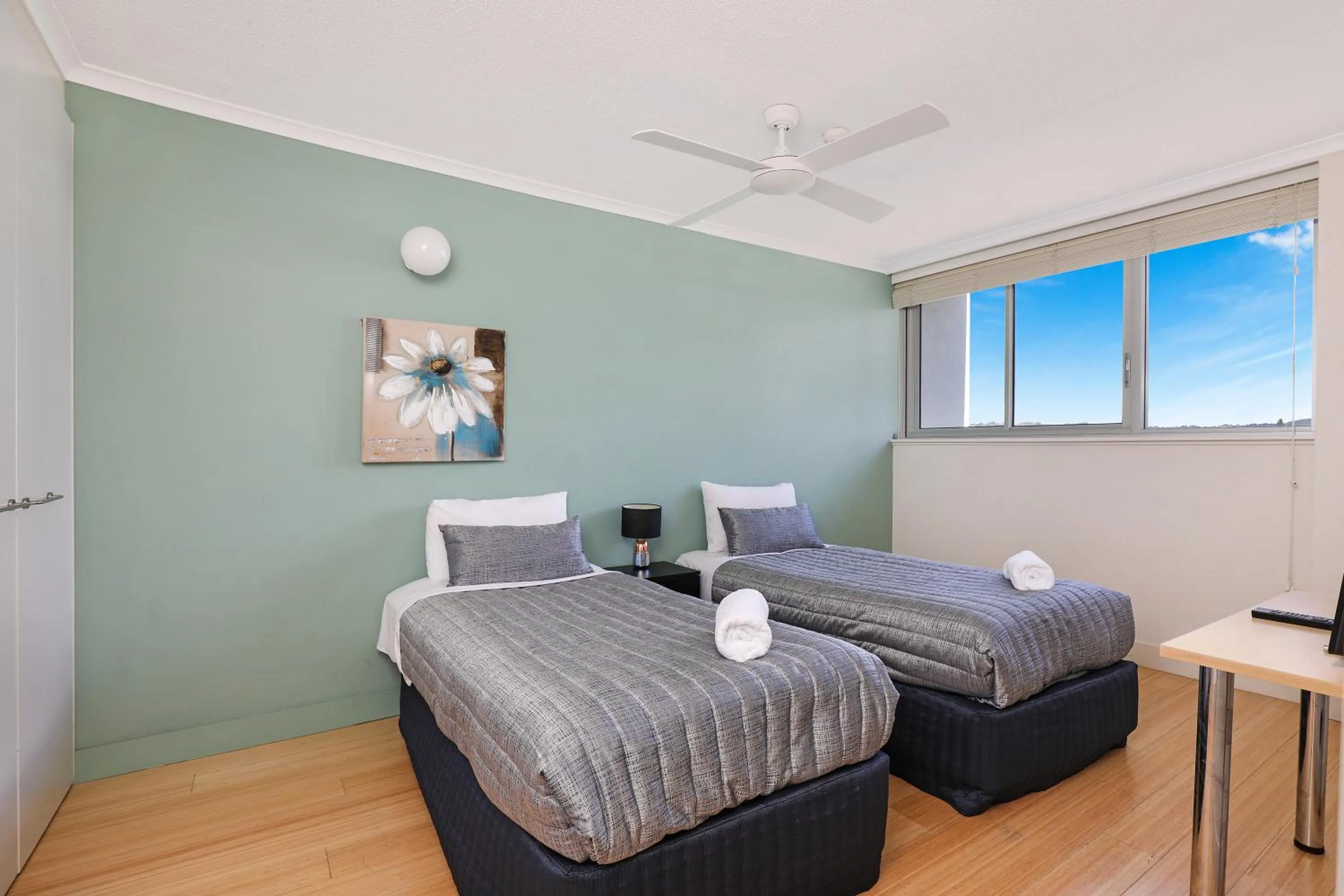 Bed in Elouera Tower