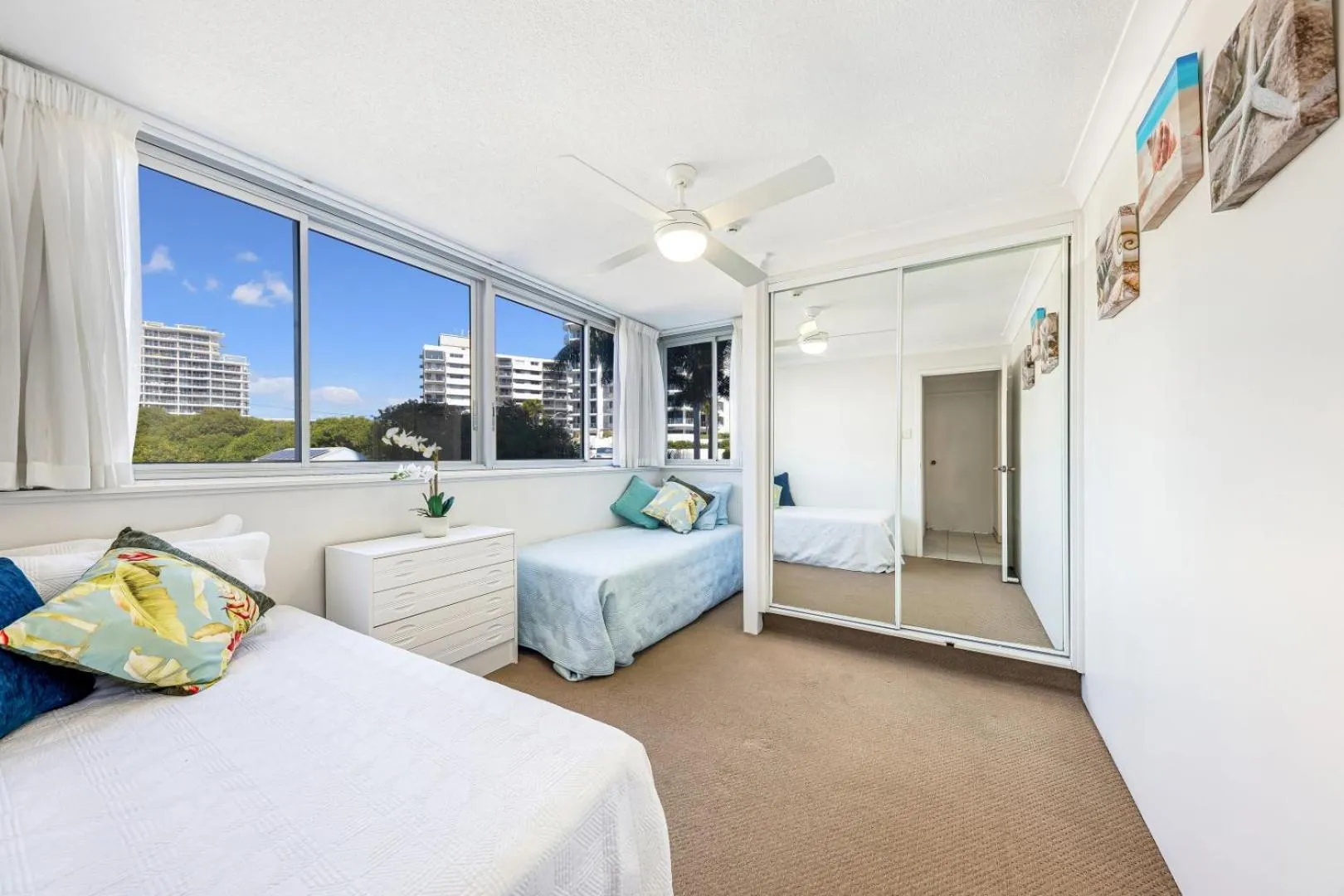 Bed in Elouera Tower