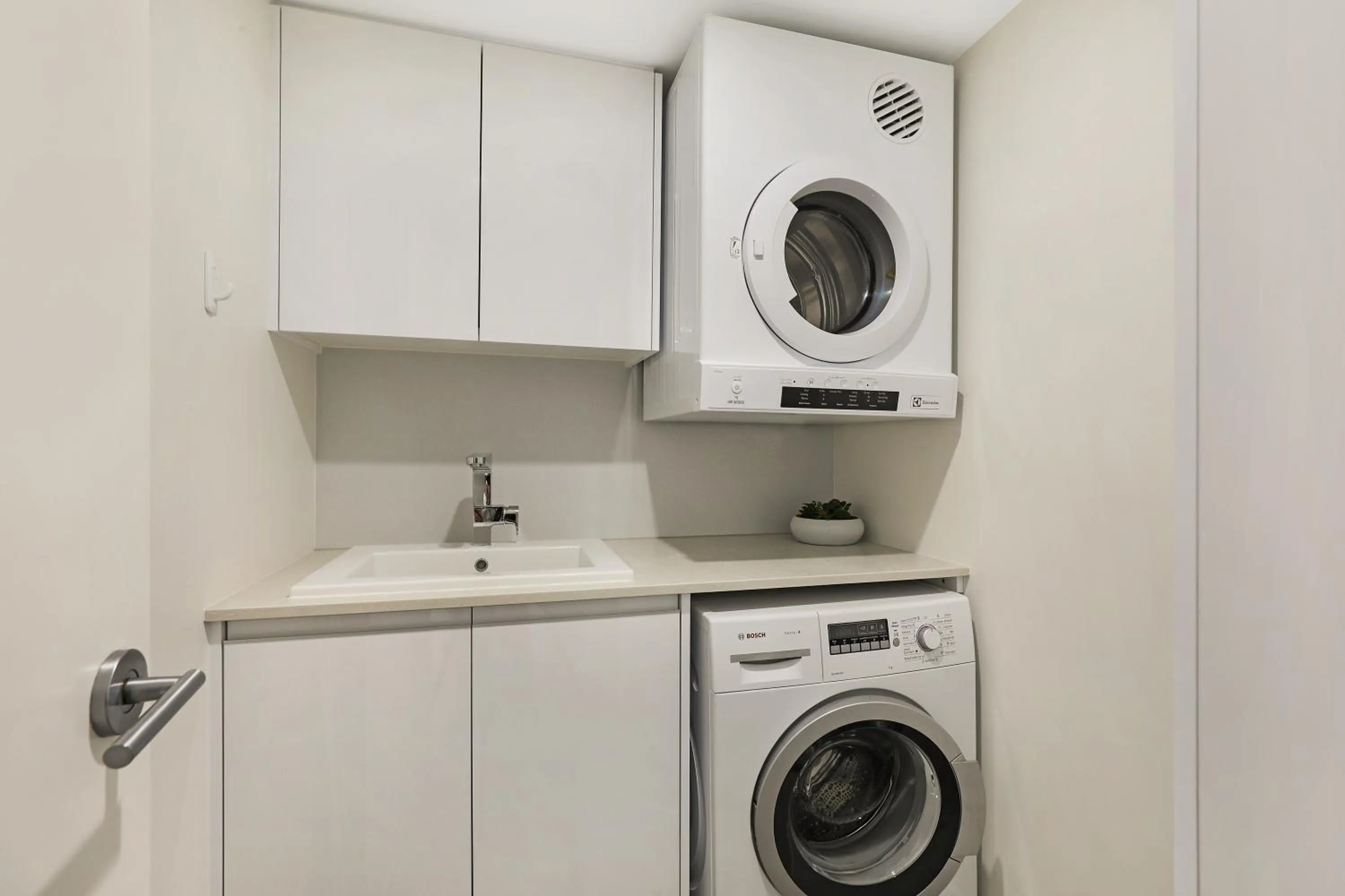 Area and facilities in Elouera Tower