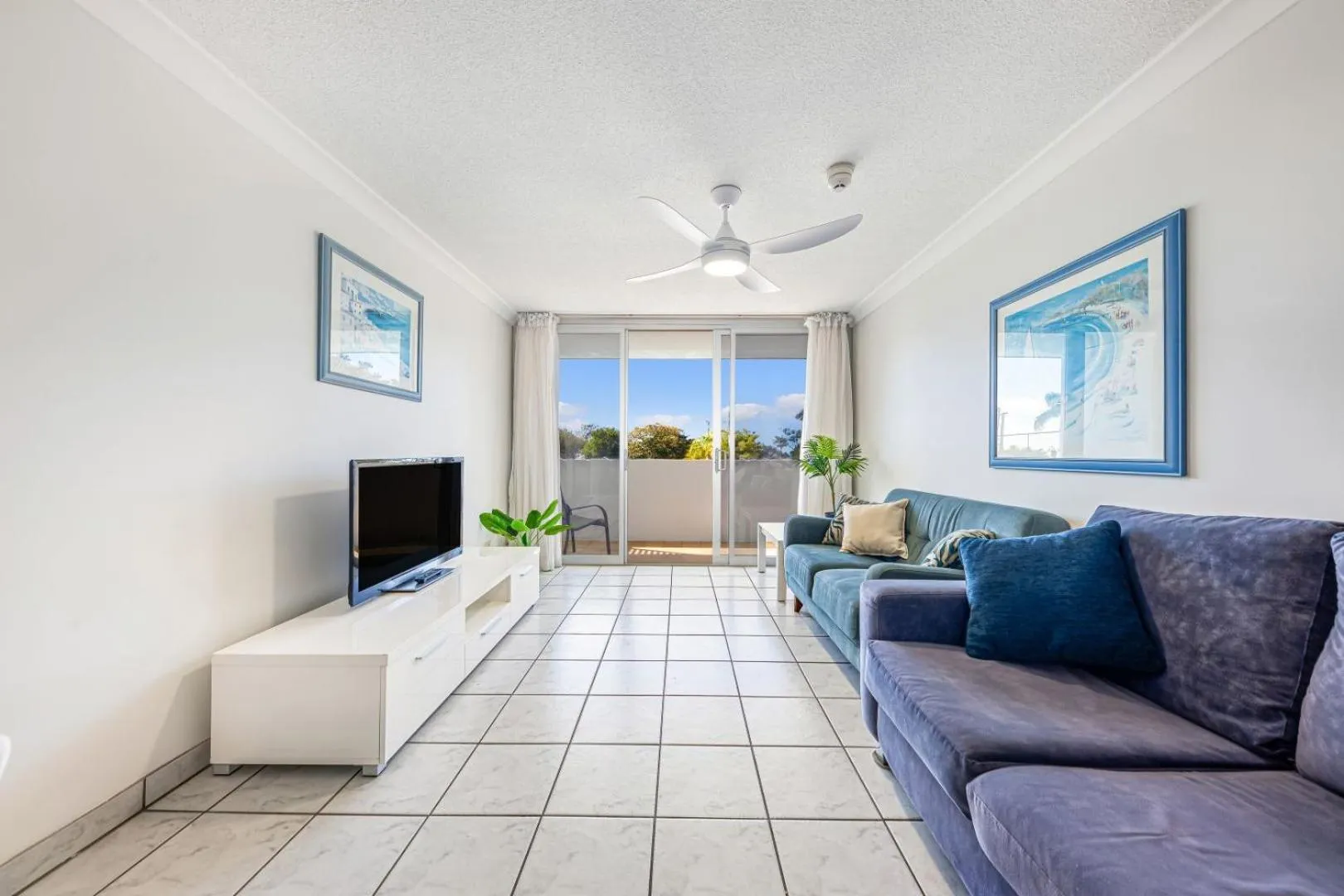 TV and multimedia in Elouera Tower