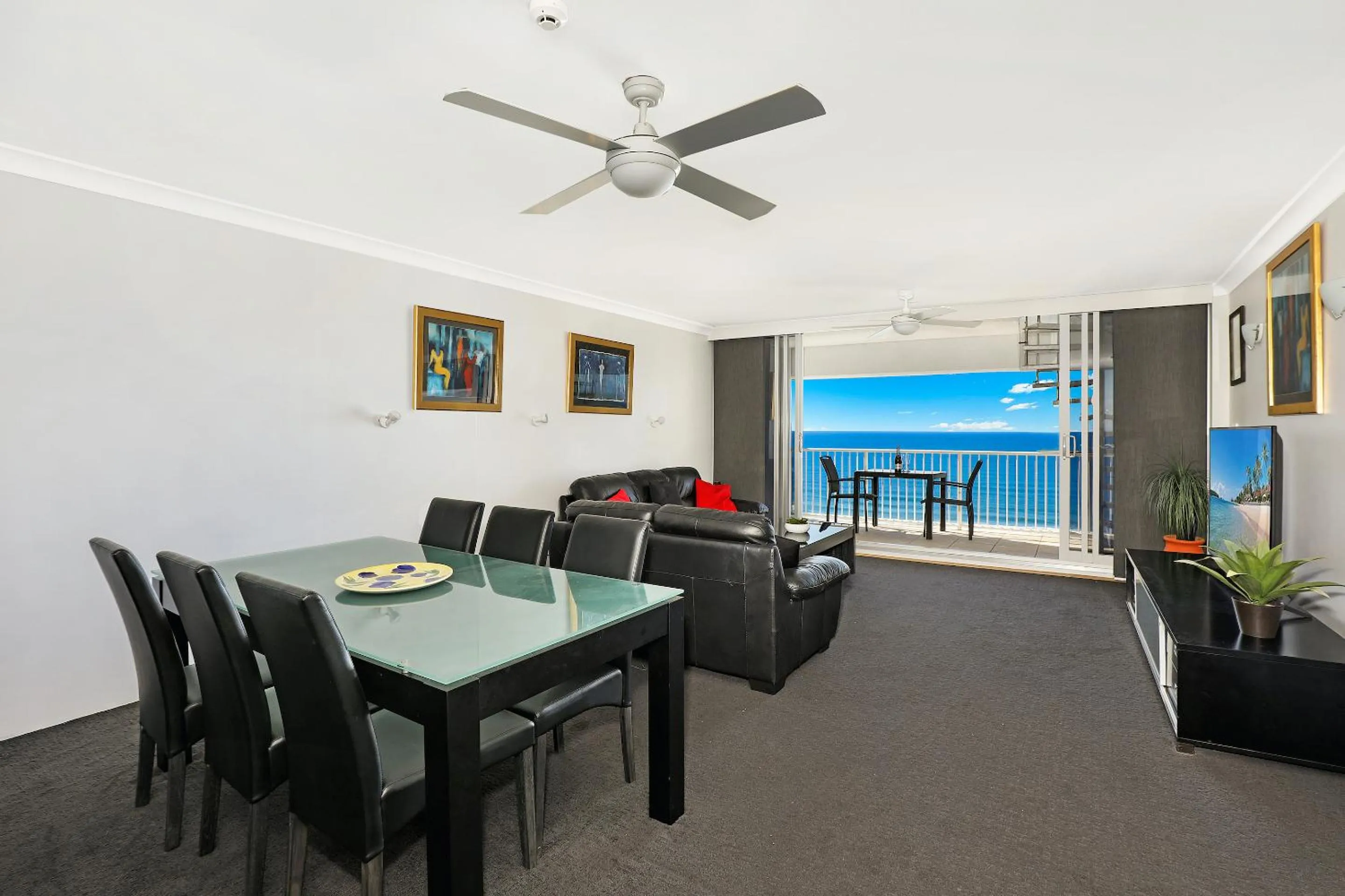 TV and multimedia in Elouera Tower