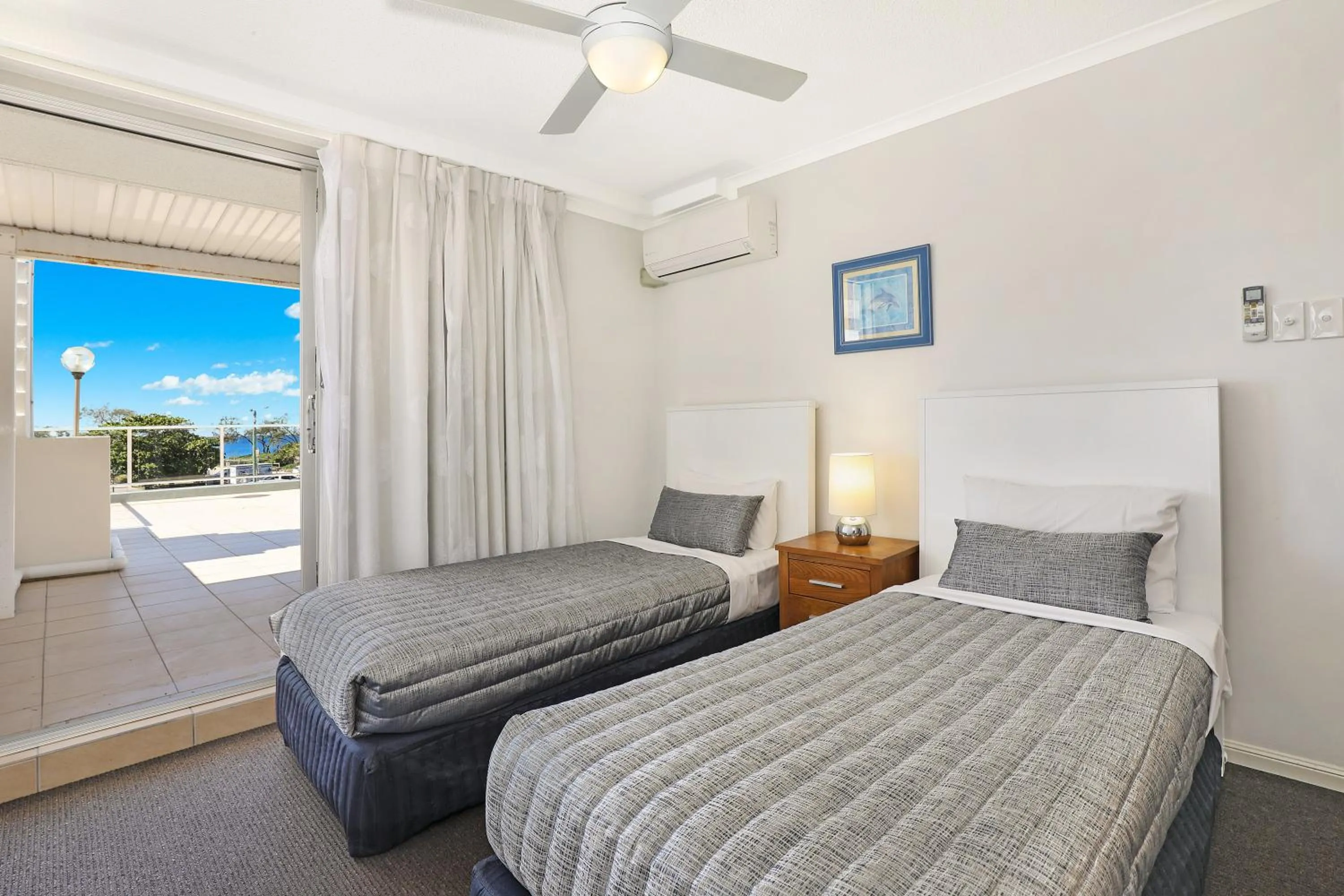 Patio, Bed in Elouera Tower