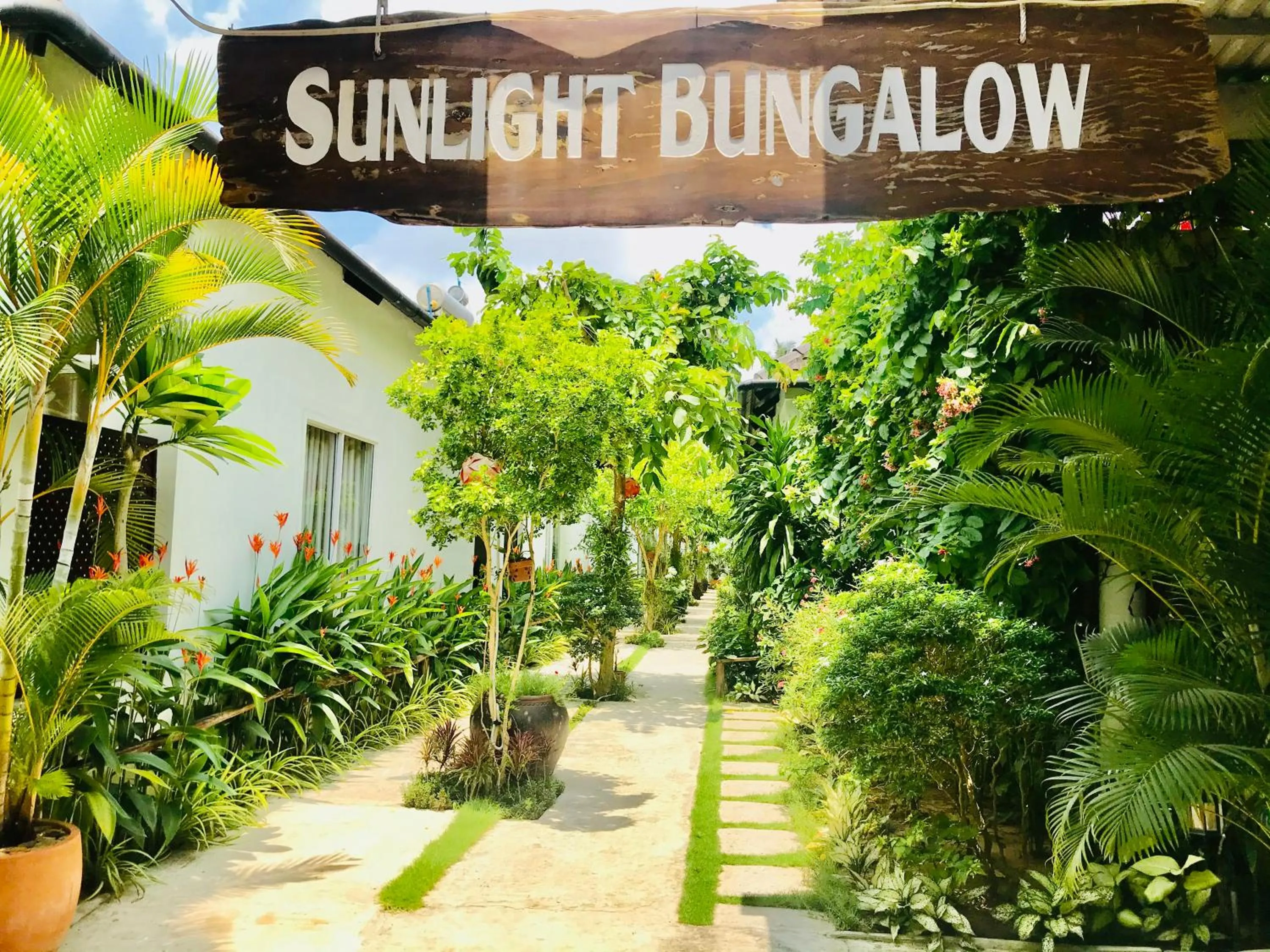 Garden in Sunlight Bungalow