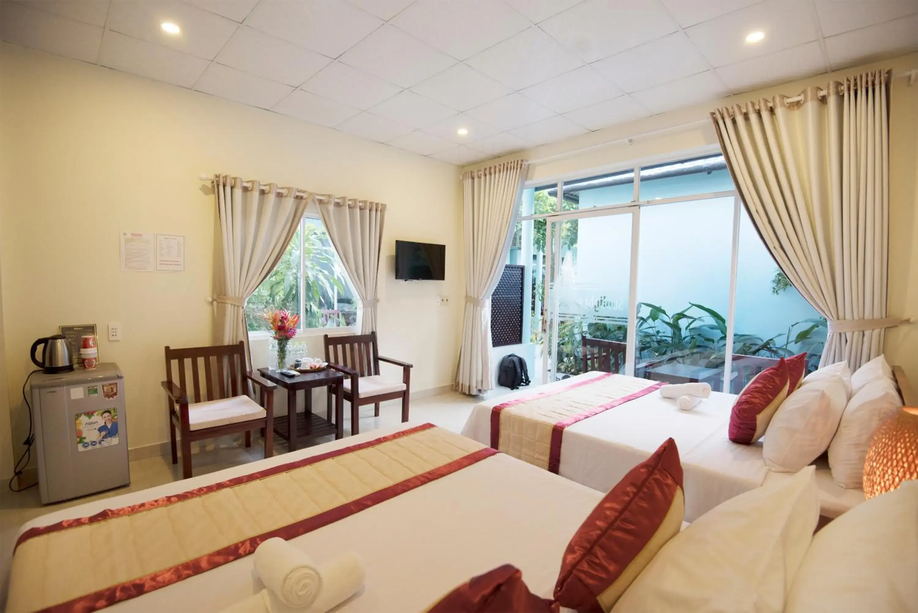 Bed in Sunlight Bungalow Bed in Sunlight Bungalow