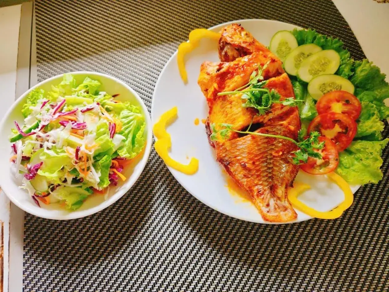 Food and drinks in Sunlight Bungalow Food and drinks in Sunlight Bungalow