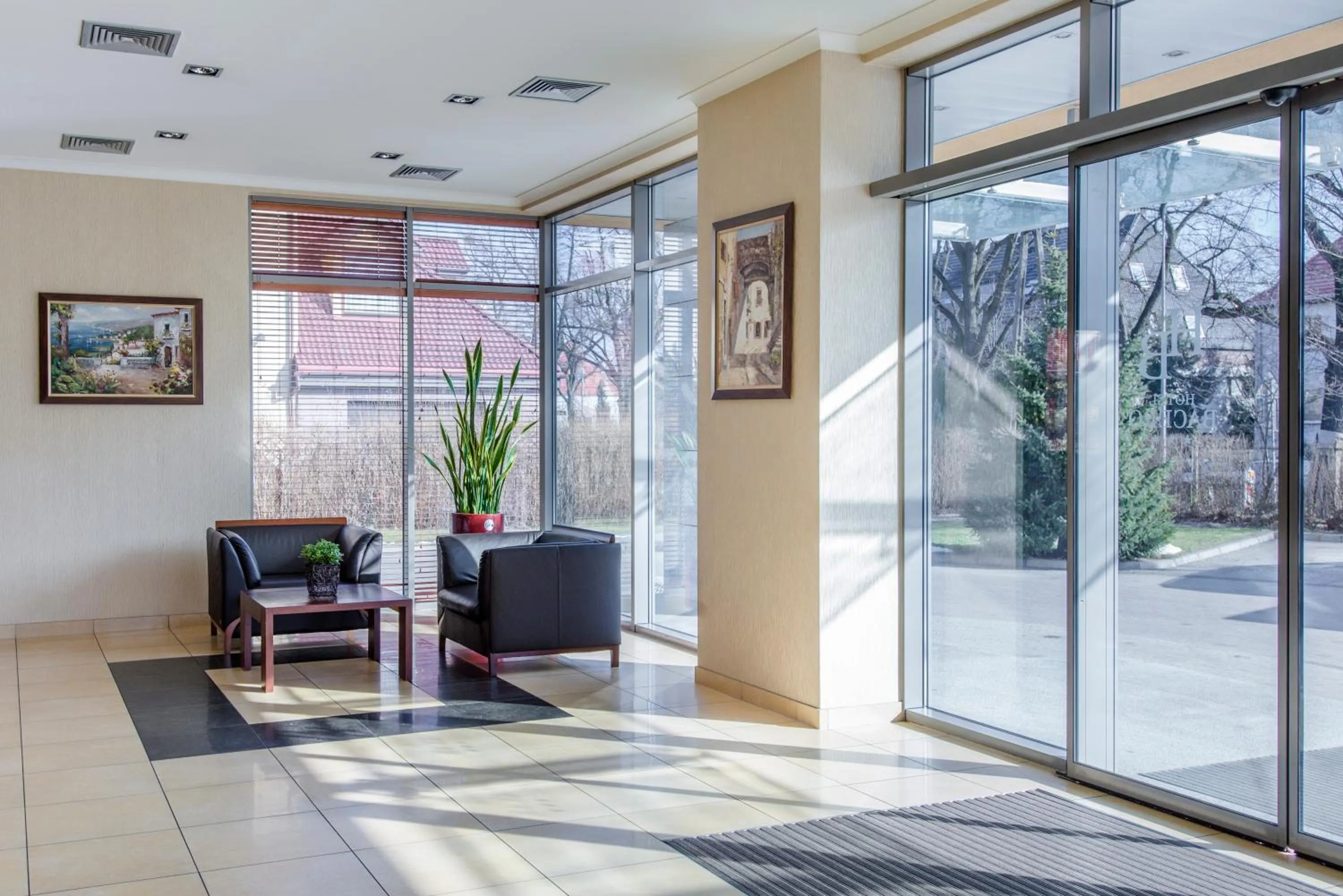 Lobby or reception in Premium Hotel Bacero Wrocław