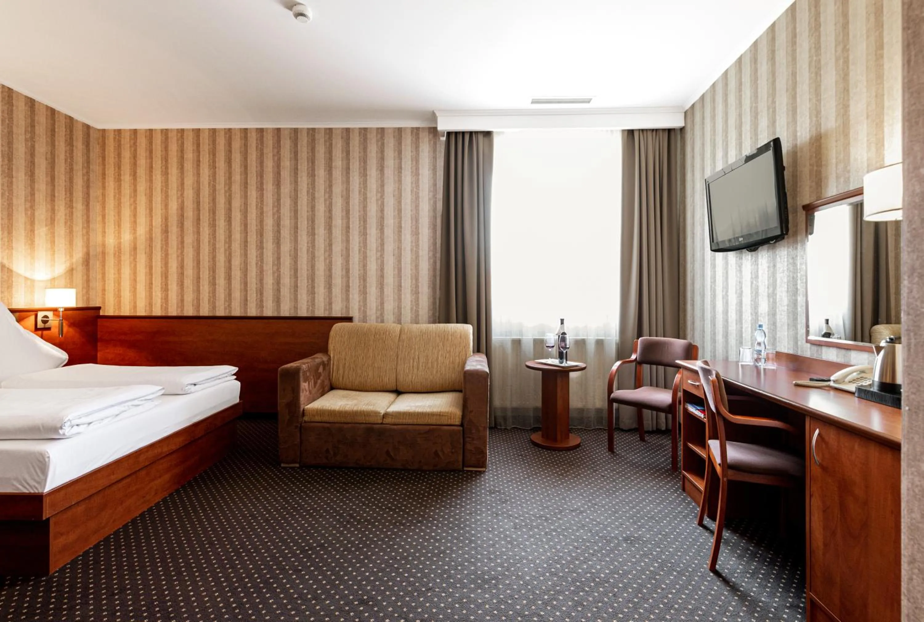 Bed in Premium Hotel Bacero Wrocław