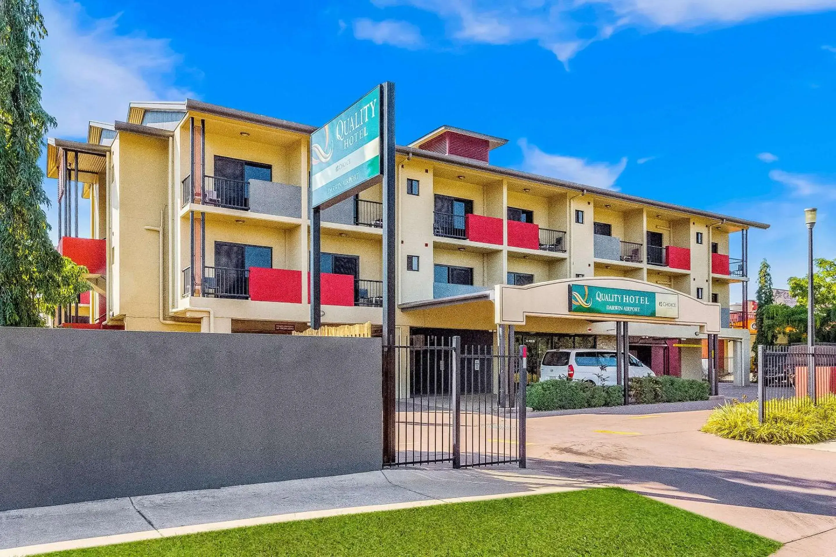 Property building in Quality Hotel Darwin Airport Property building in Quality Hotel Darwin Airport