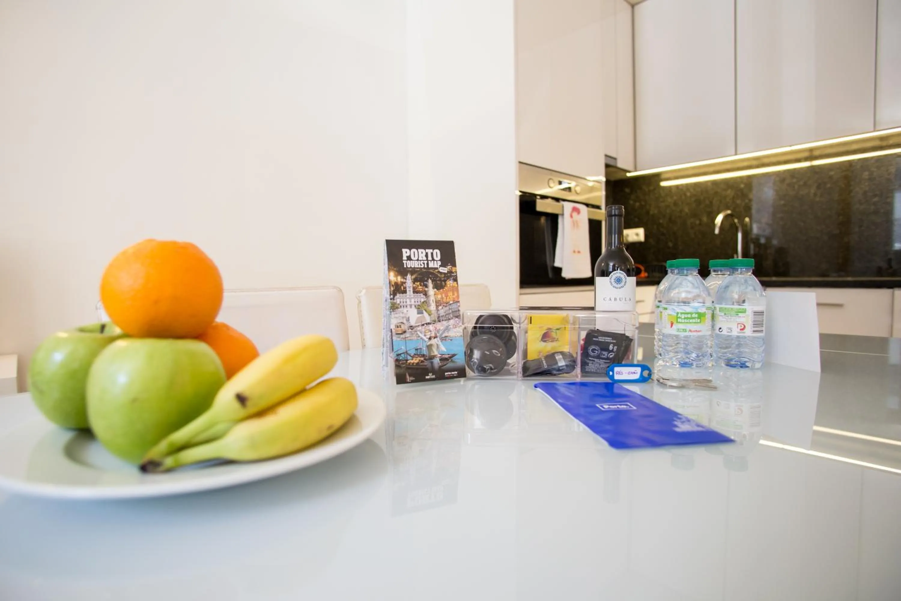 Food and drinks in LivingPorto Apartments by Porto City Hosts