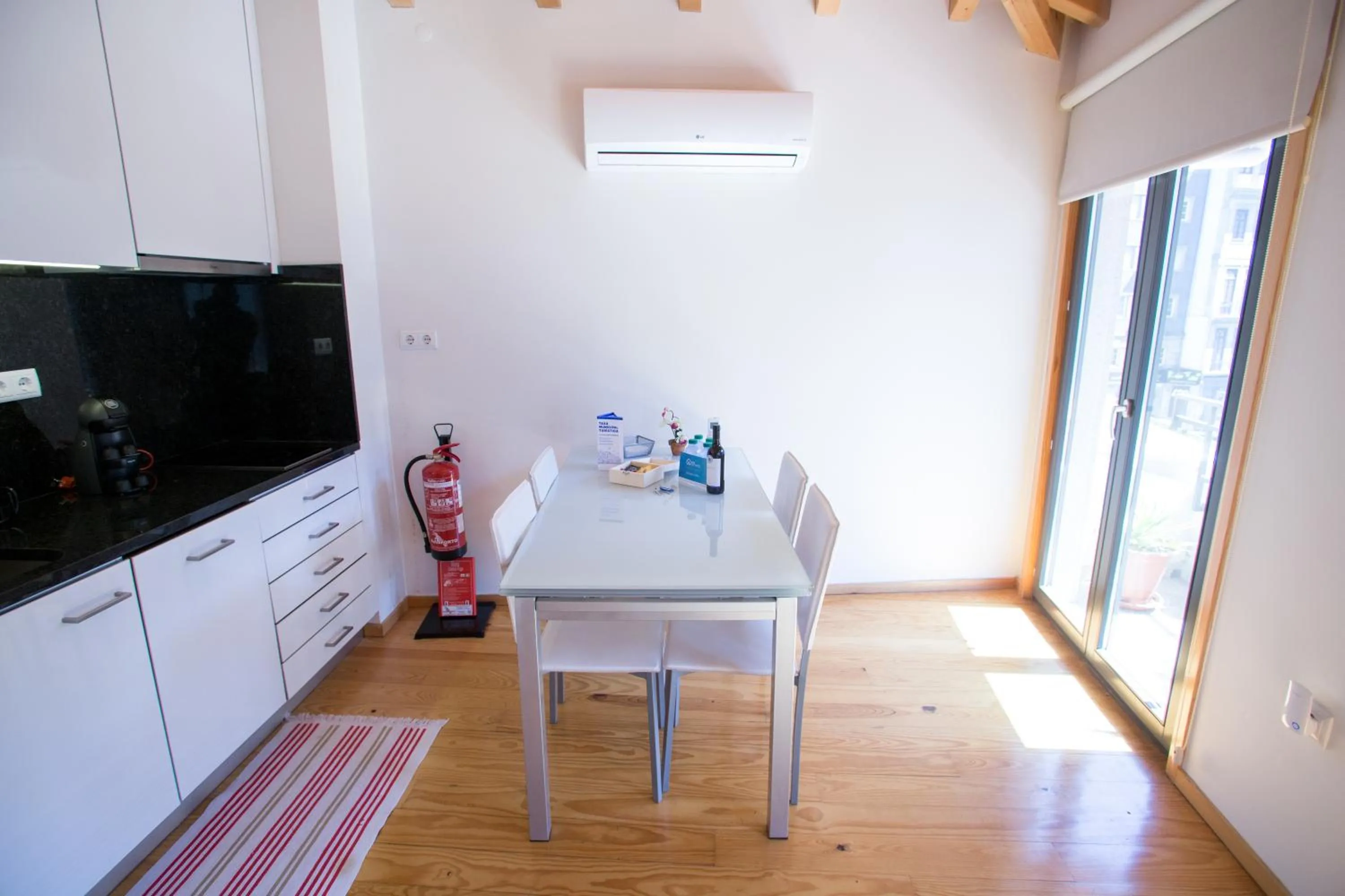 Kitchen or kitchenette in LivingPorto Apartments by Porto City Hosts