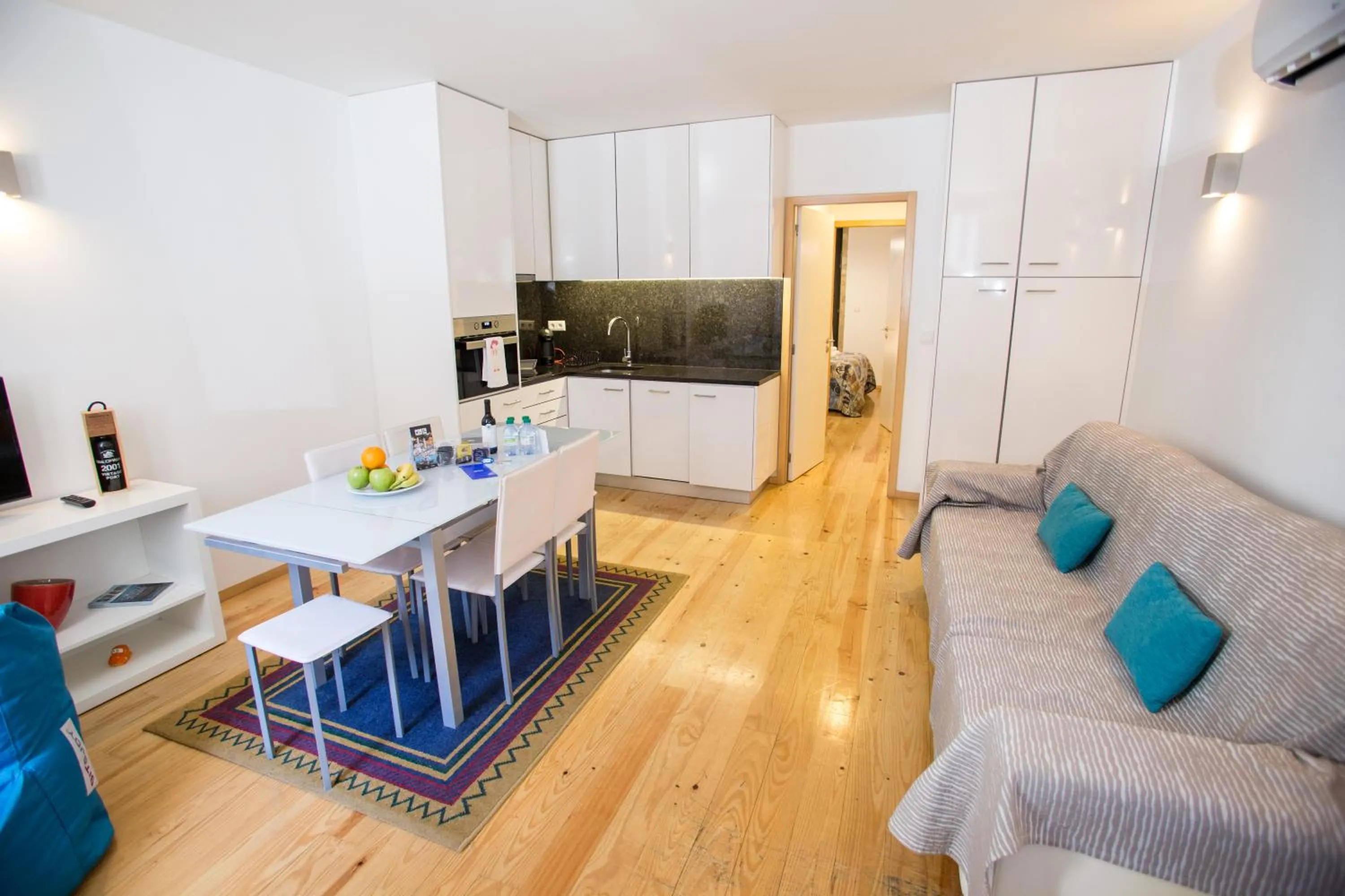 Kitchen or kitchenette in LivingPorto Apartments by Porto City Hosts