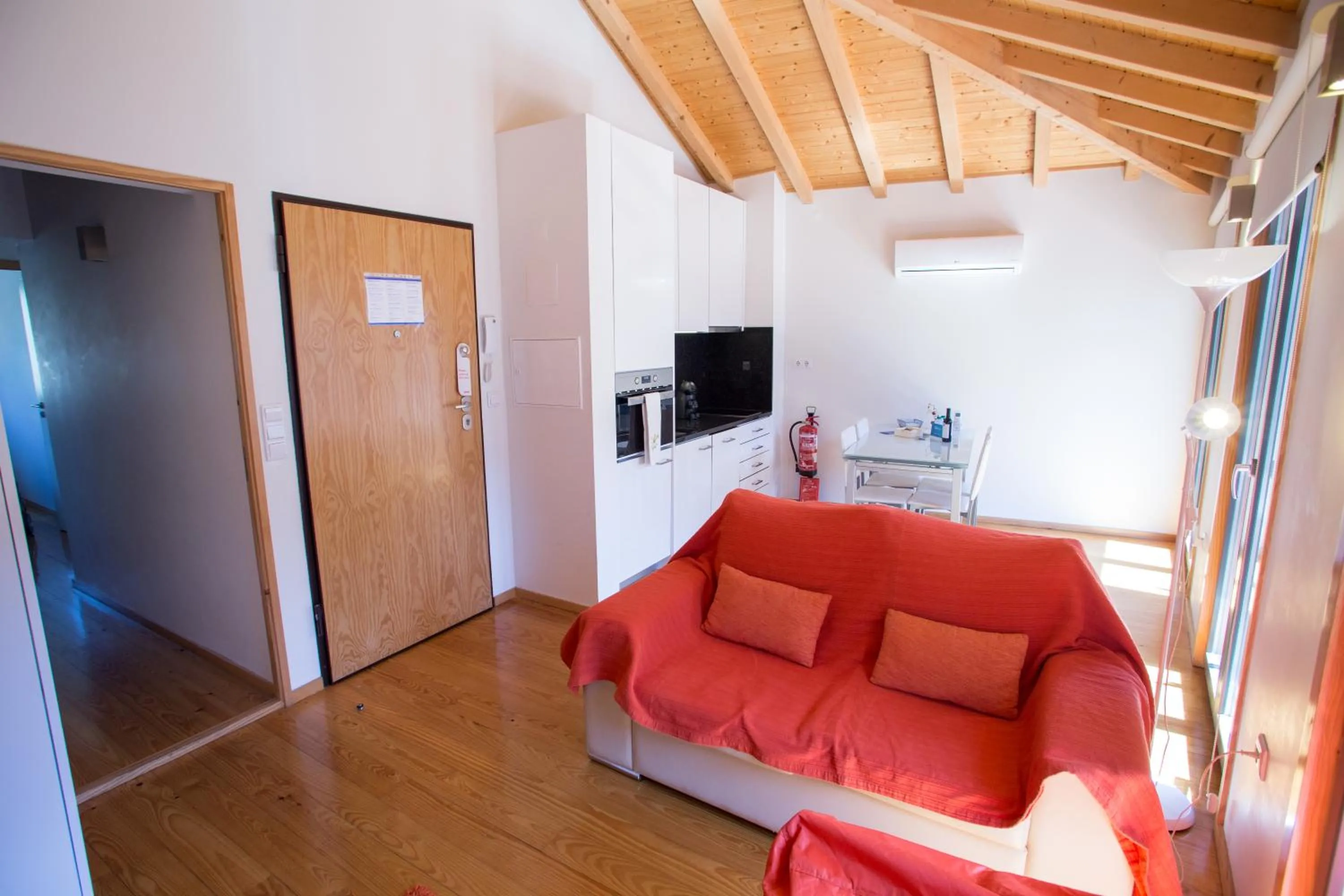 Kitchen or kitchenette in LivingPorto Apartments by Porto City Hosts