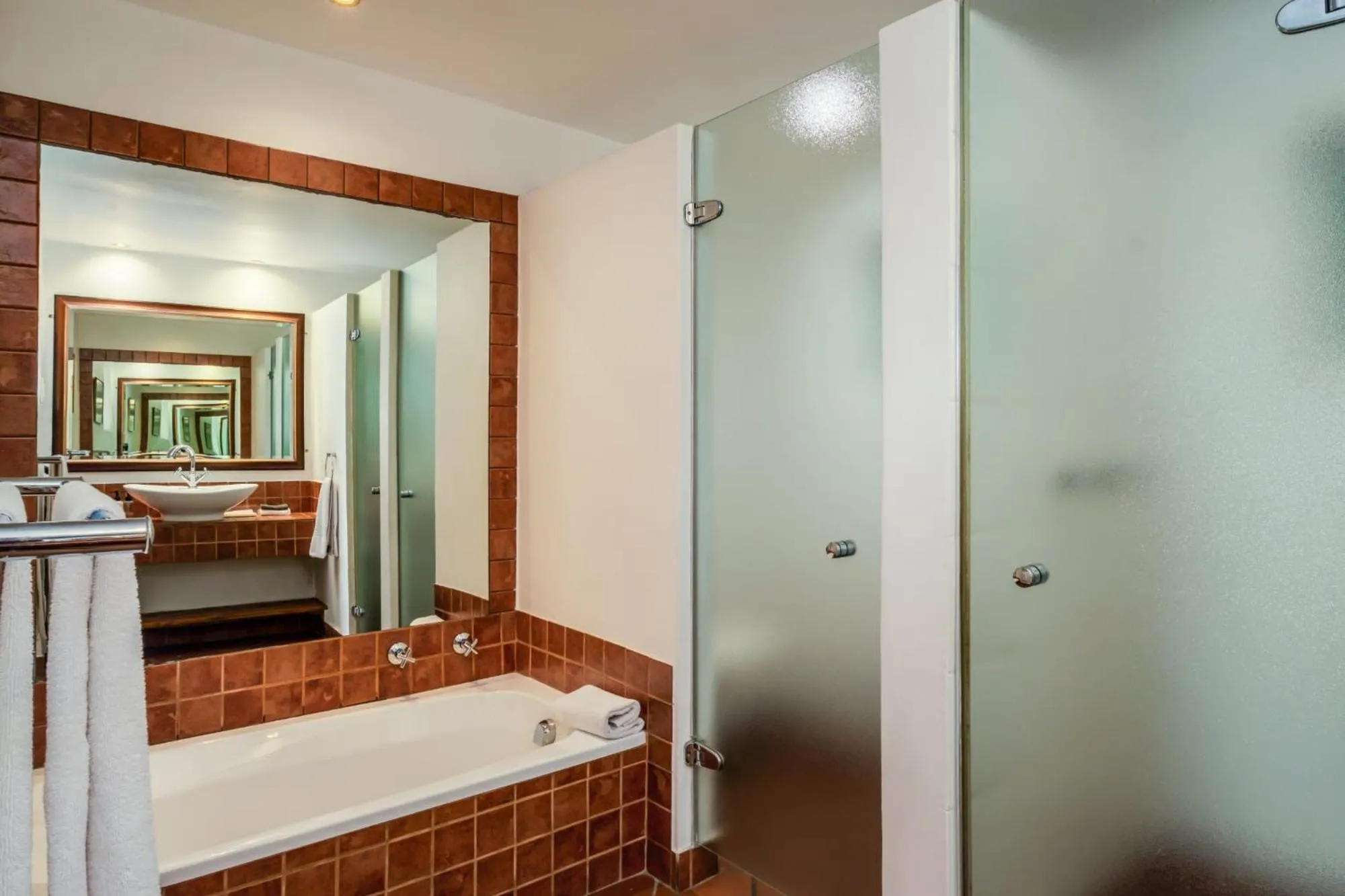 Bathroom in Camps Bay Terrace Lodge