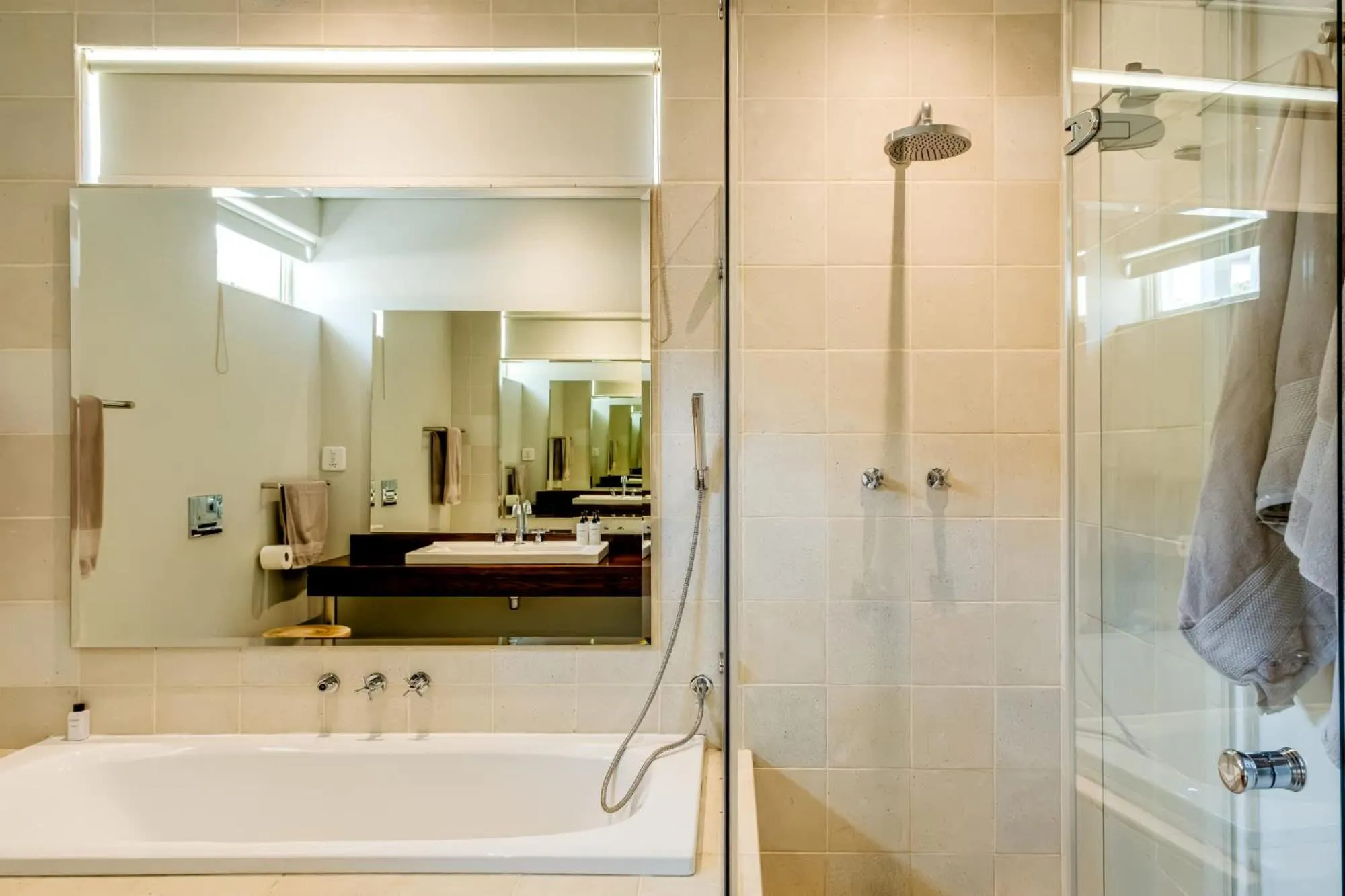 Shower in Villa Olivier