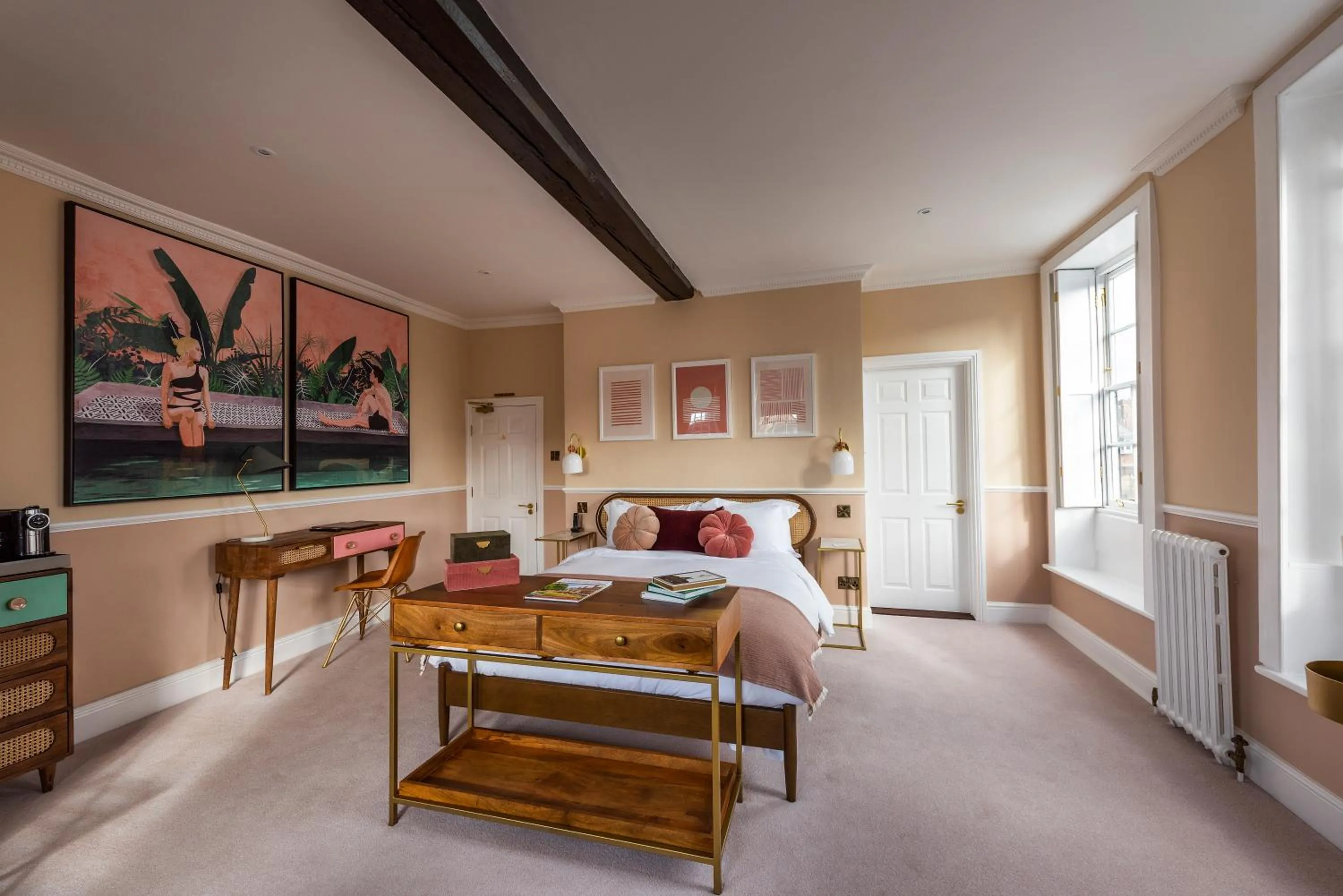 Bedroom, Bed in The George Hotel