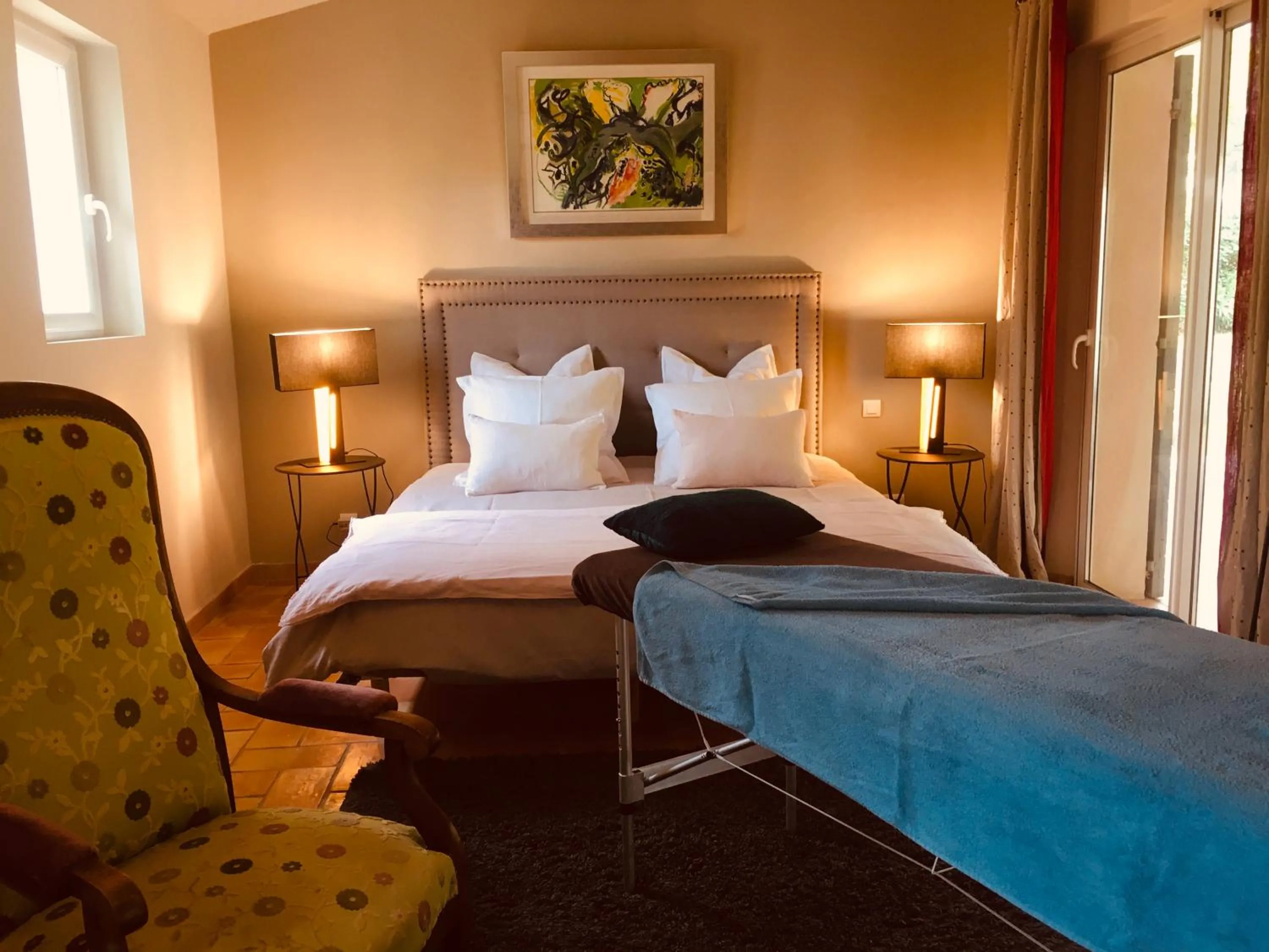 TV and multimedia, Bed in Bastide Sainte Trinide