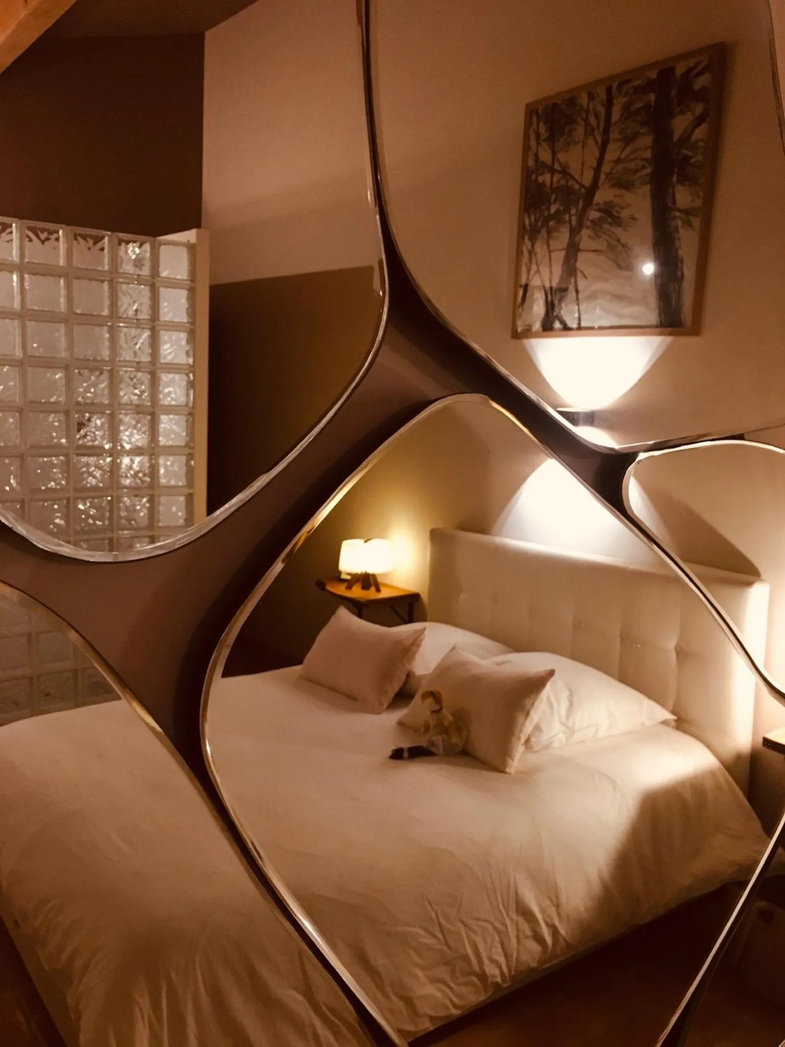 Photo of the whole room, Bed in Bastide Sainte Trinide