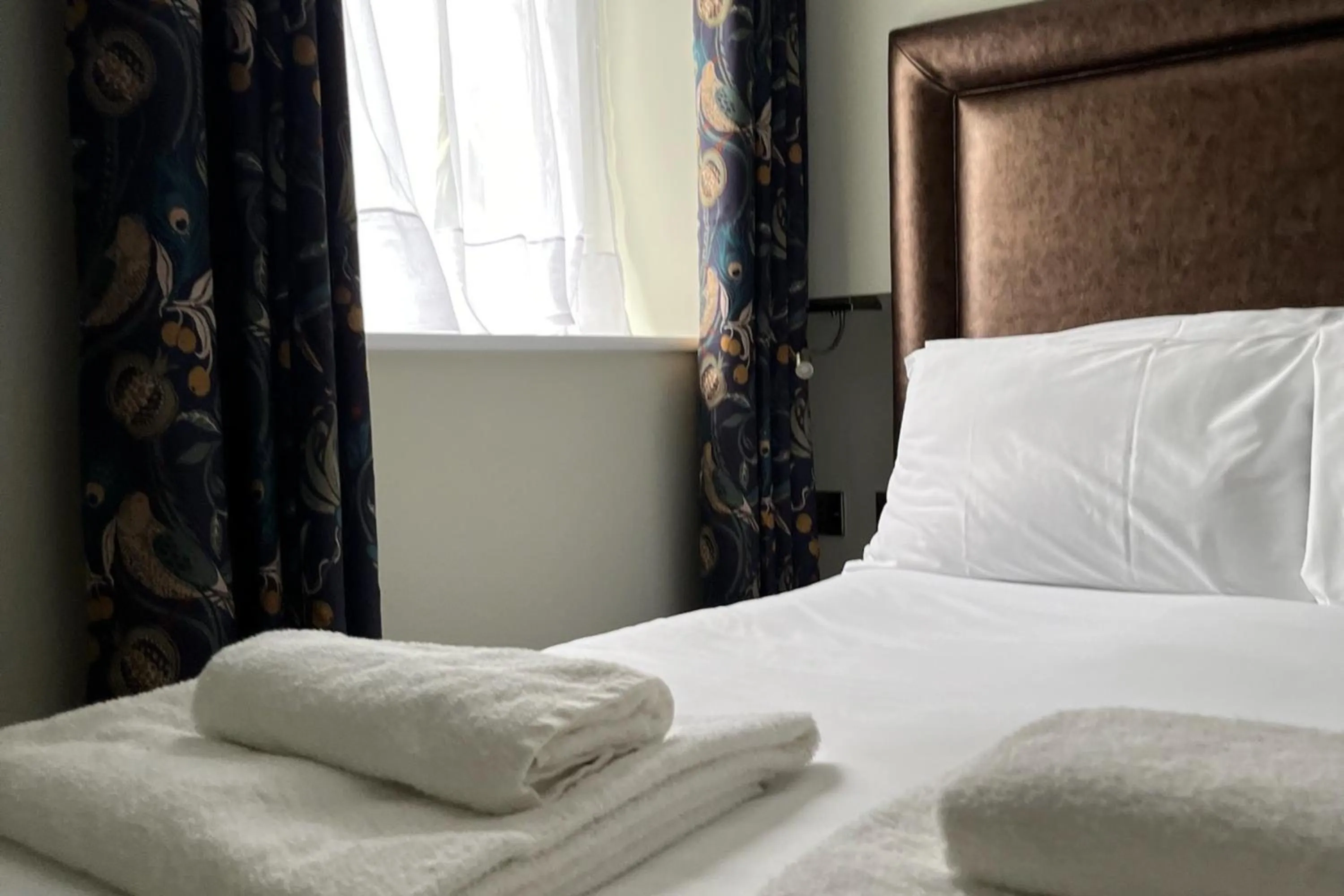 Bed in The Elizabeth House Hotel