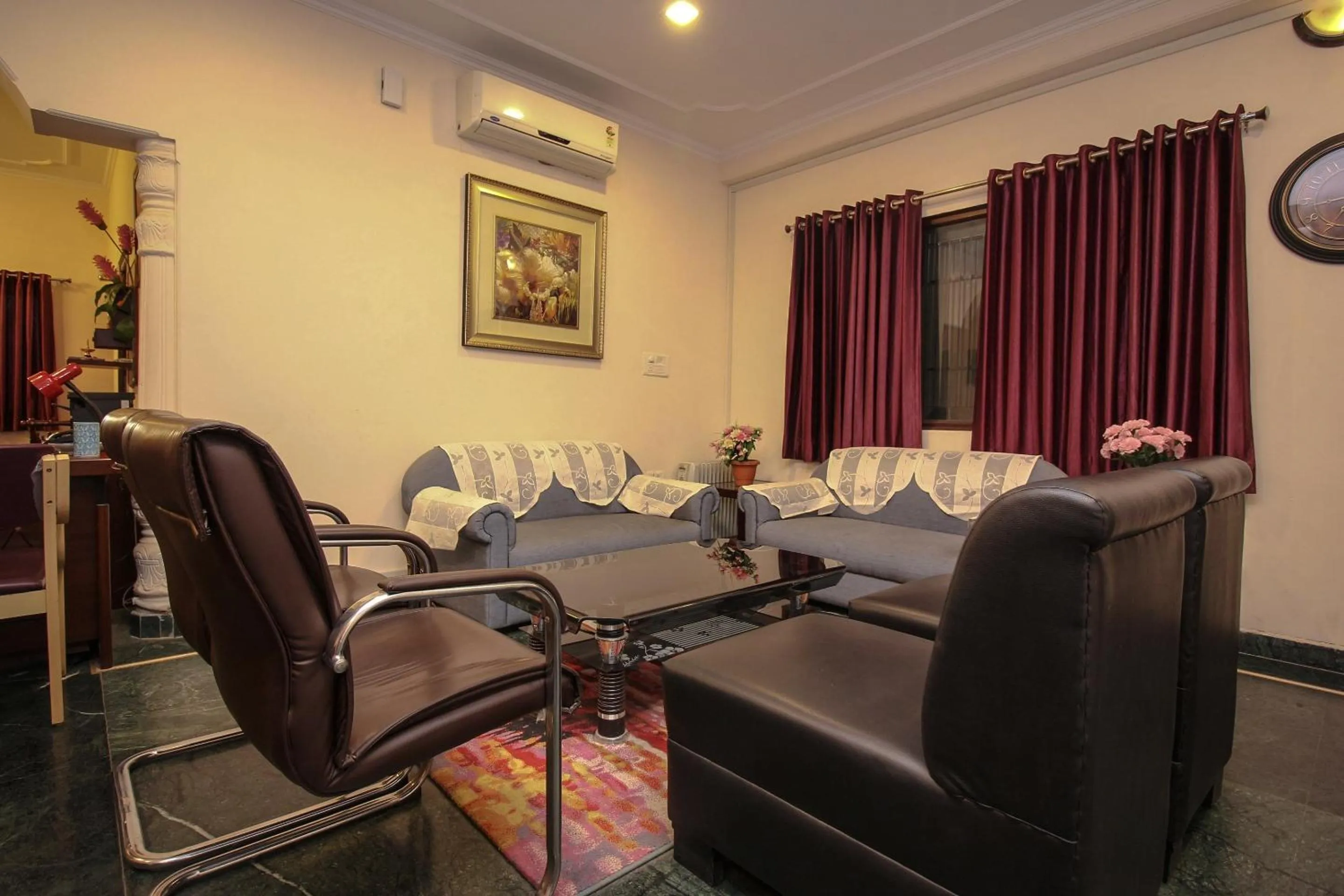 Lobby or reception in Hotel O Jaipur Stays