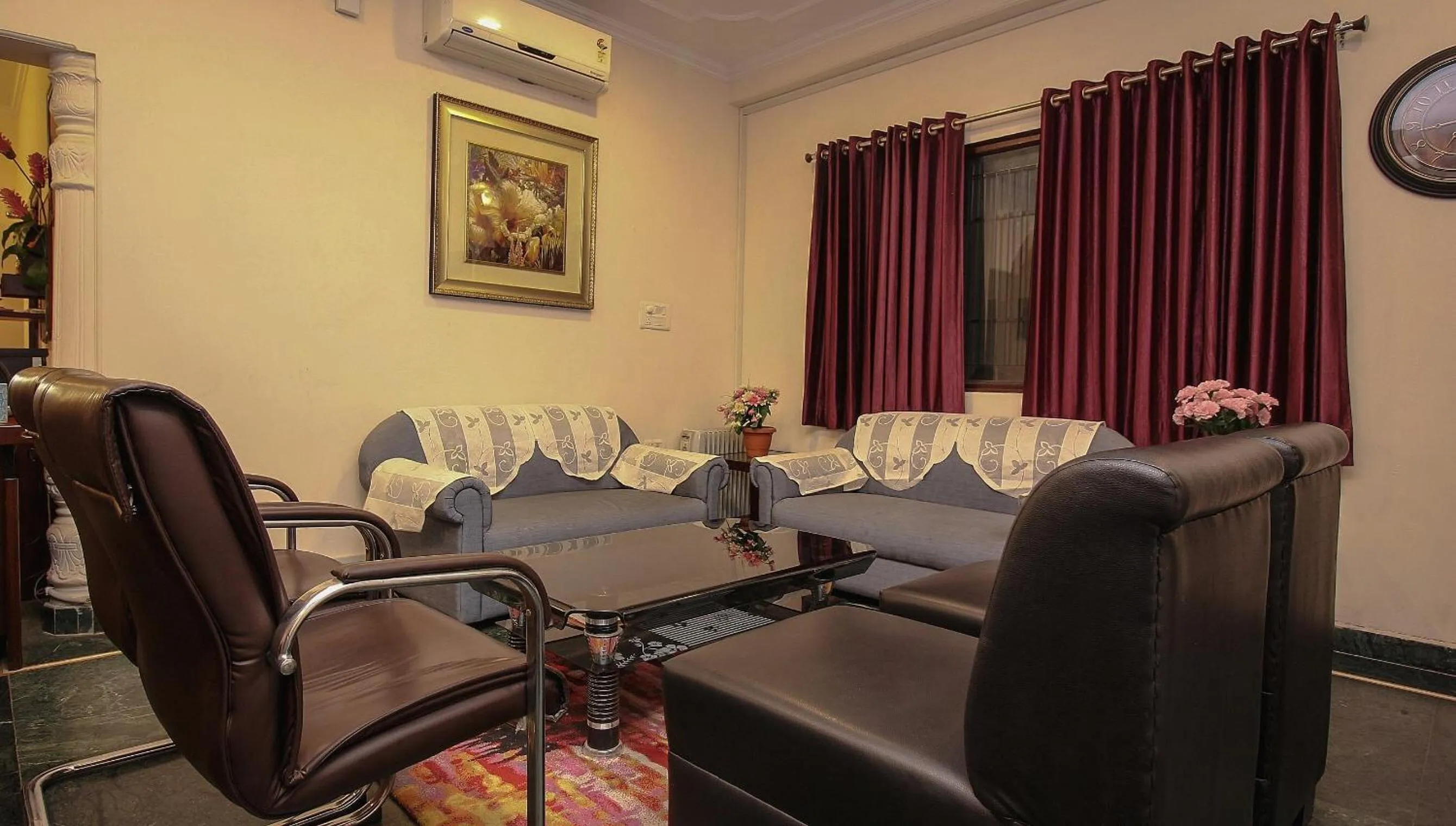 Lobby or reception in Hotel O Jaipur Stays