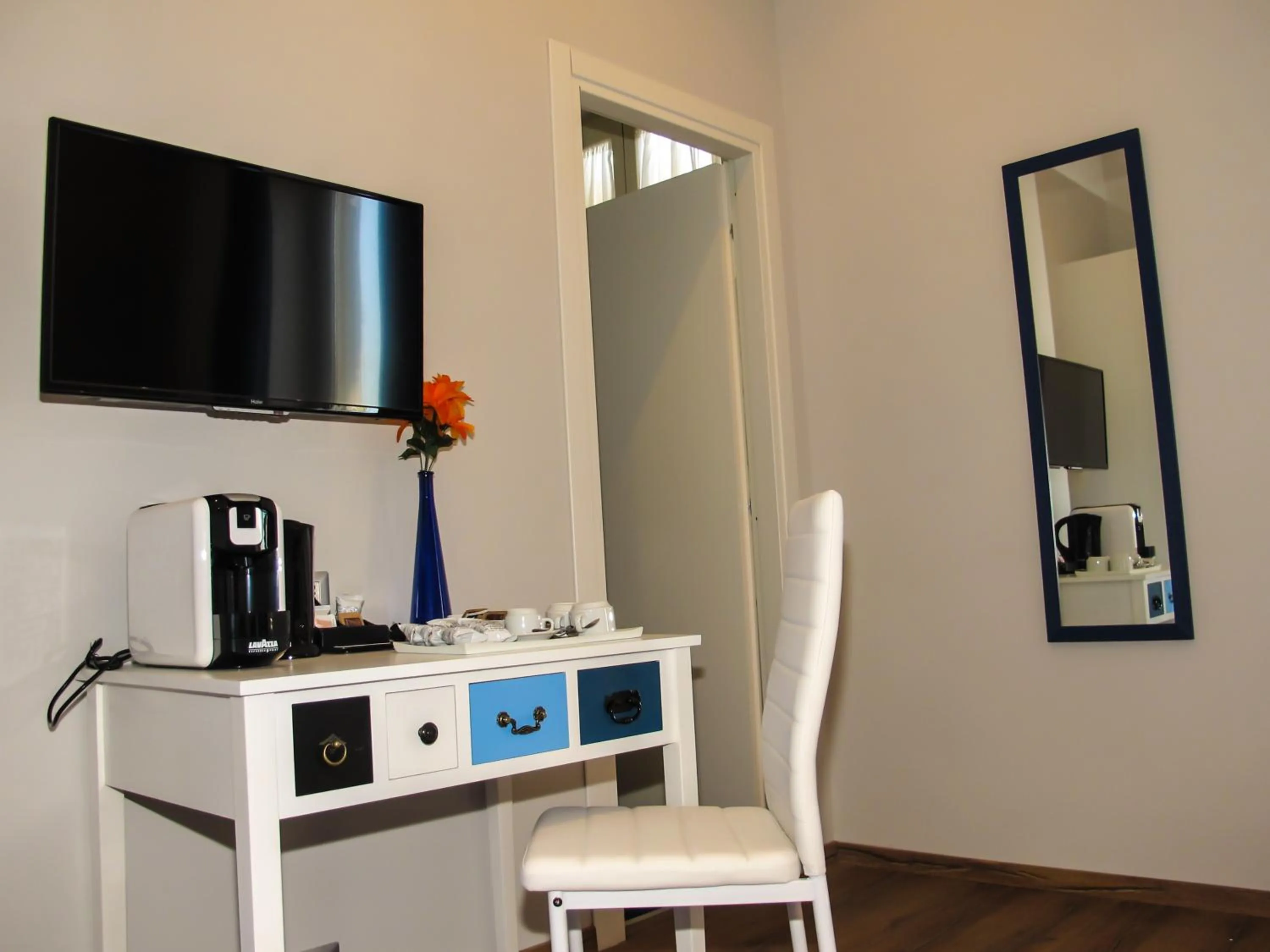 Photo of the whole room in Roma Veneto Relais