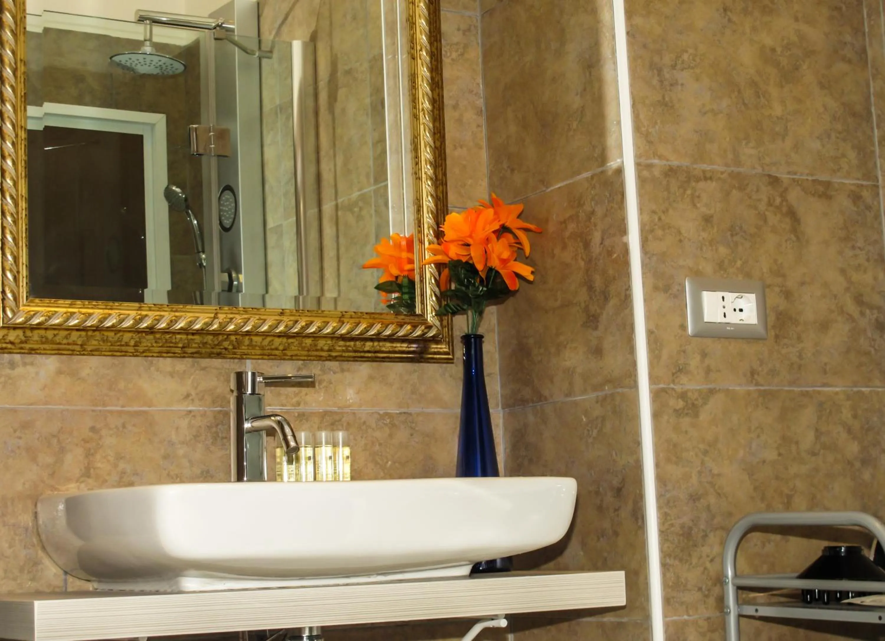 Bathroom in Roma Veneto Relais