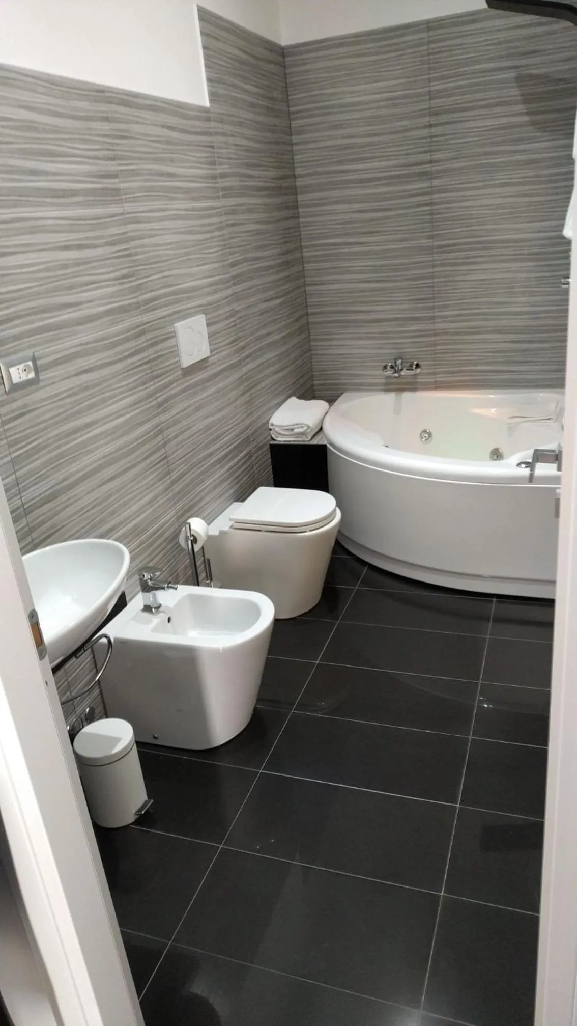 Bathroom in Roma Veneto Relais