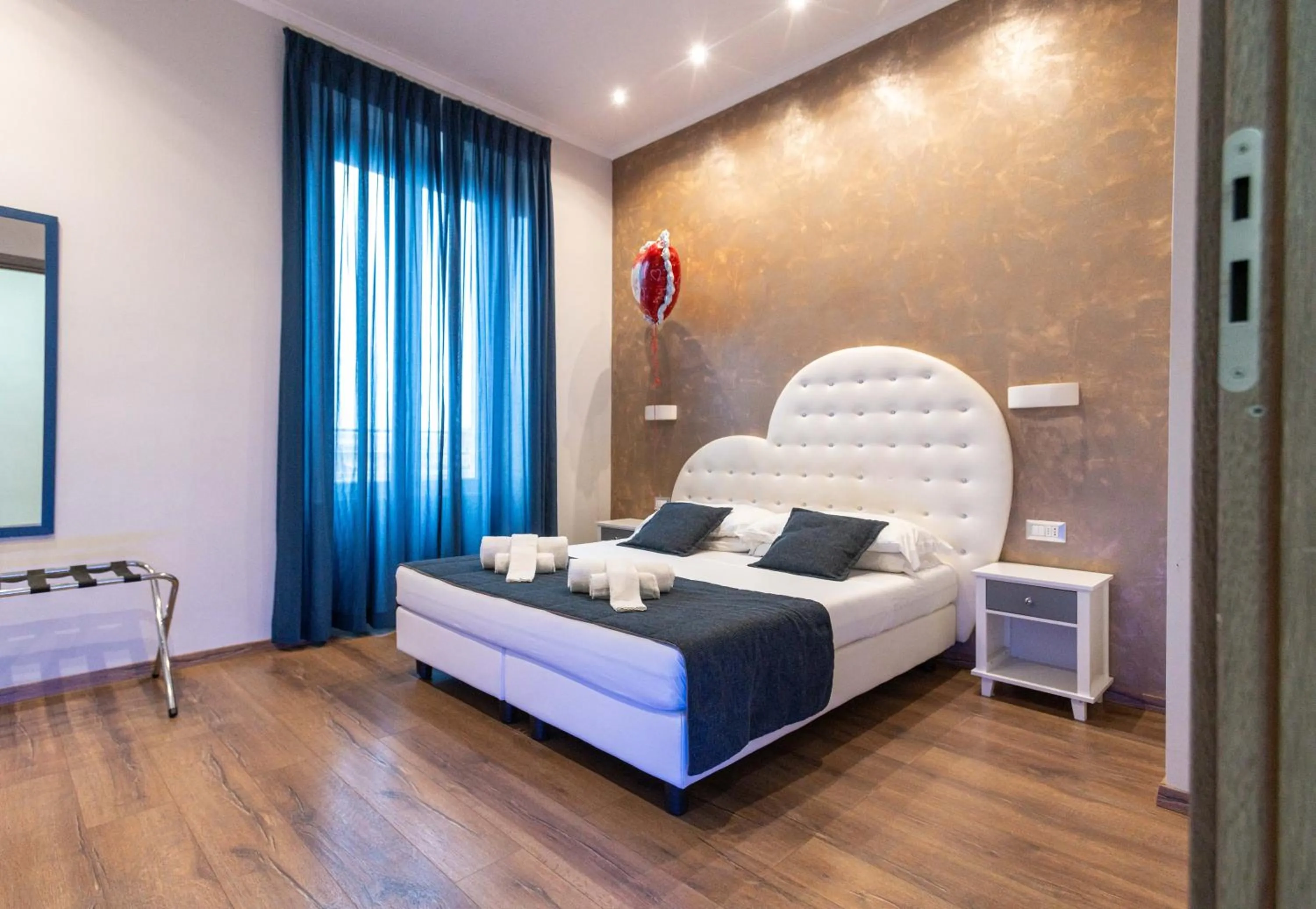 City view, Bed in Roma Veneto Relais