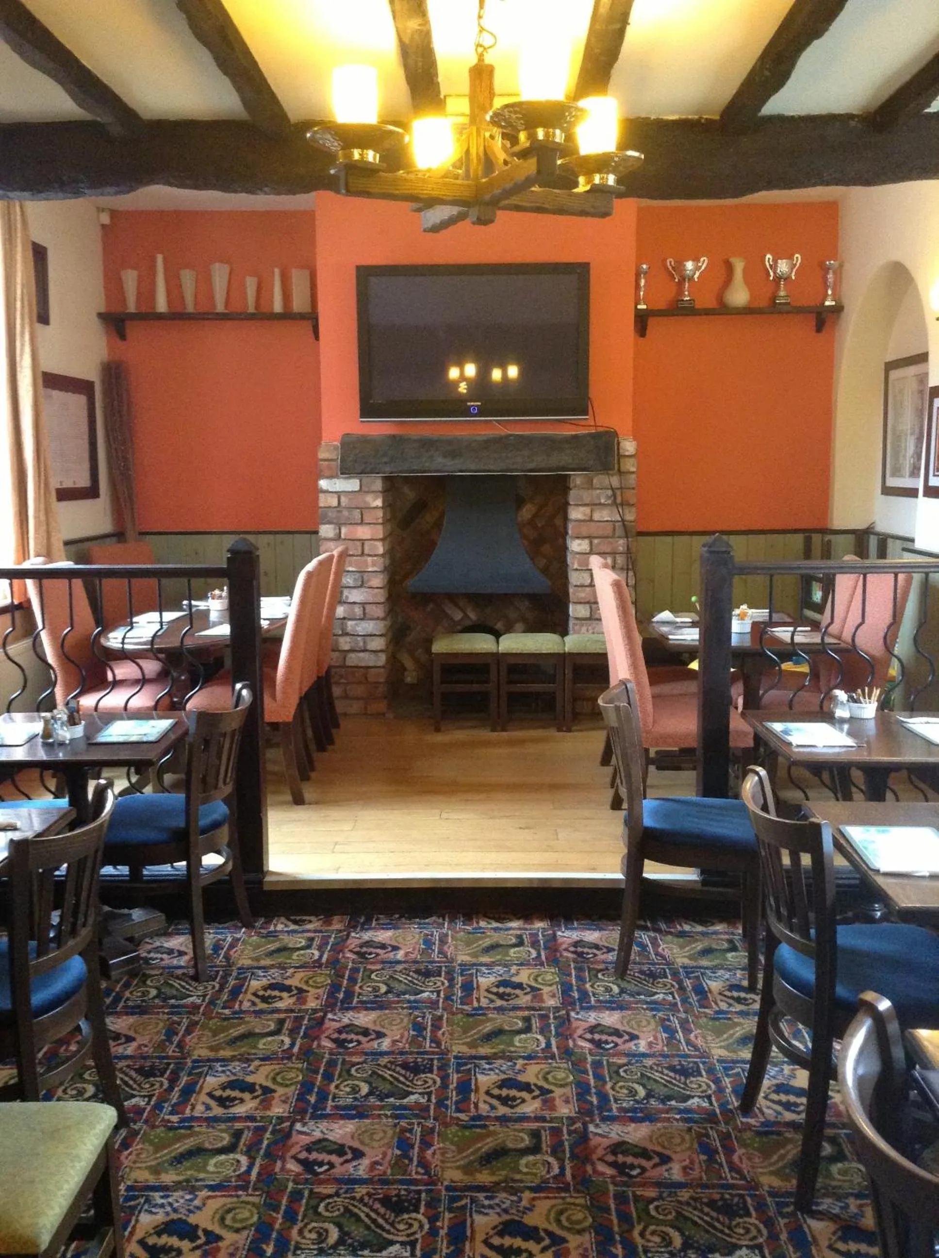 Restaurant/places to eat in The Black Horse Inn