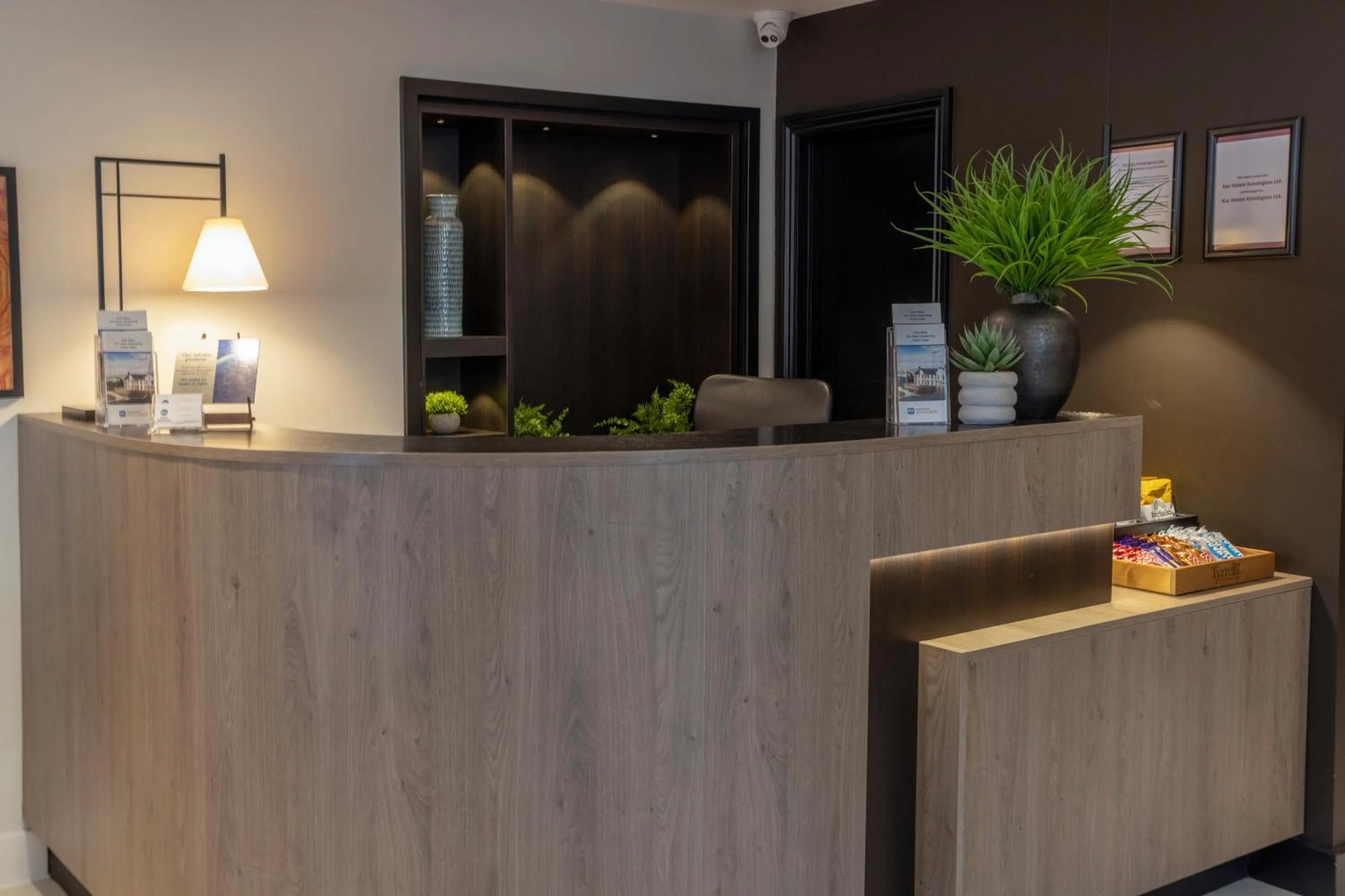 Lobby or reception in Best Western Kensington Olympia Hotel