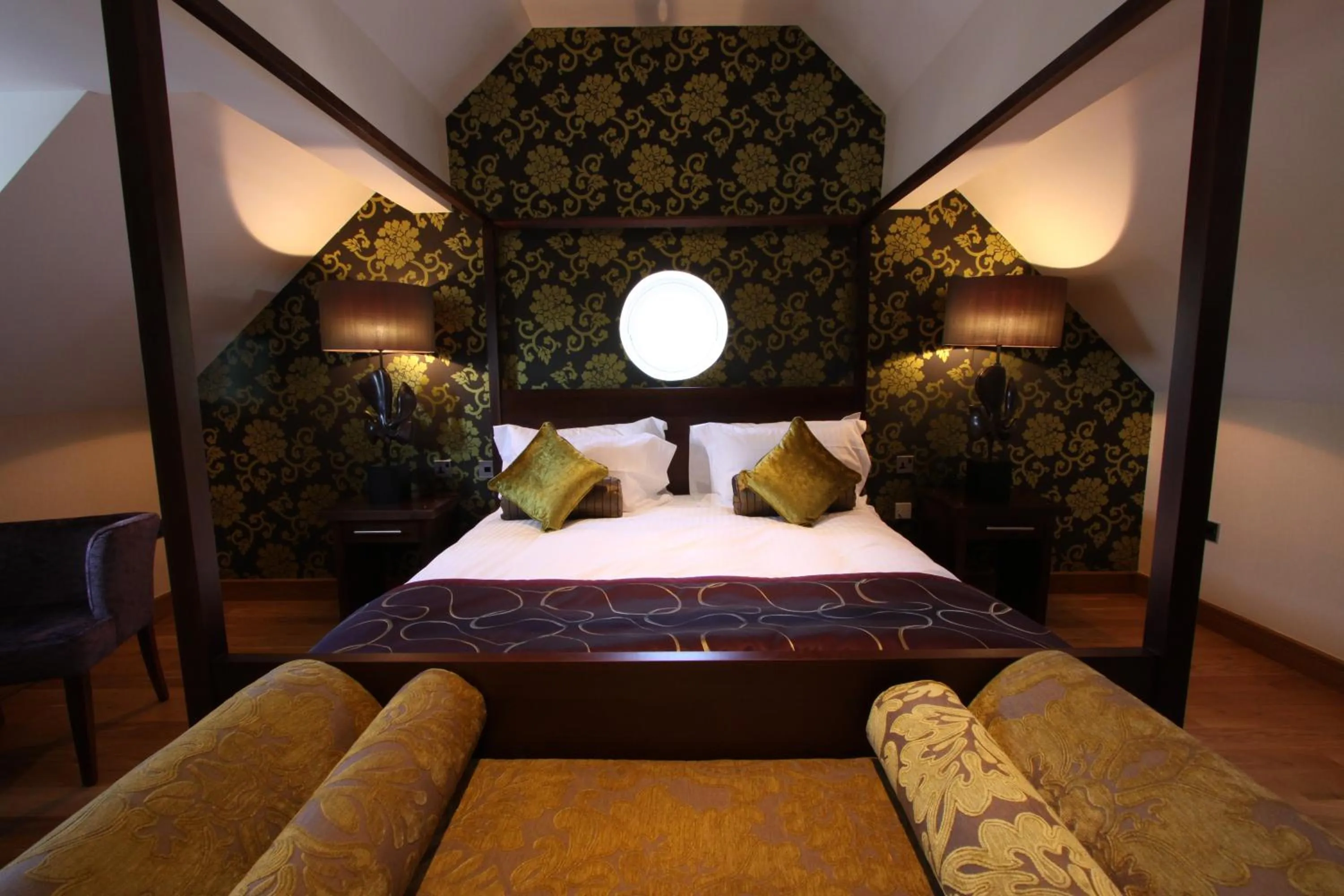 Bed in The Bear's Paw