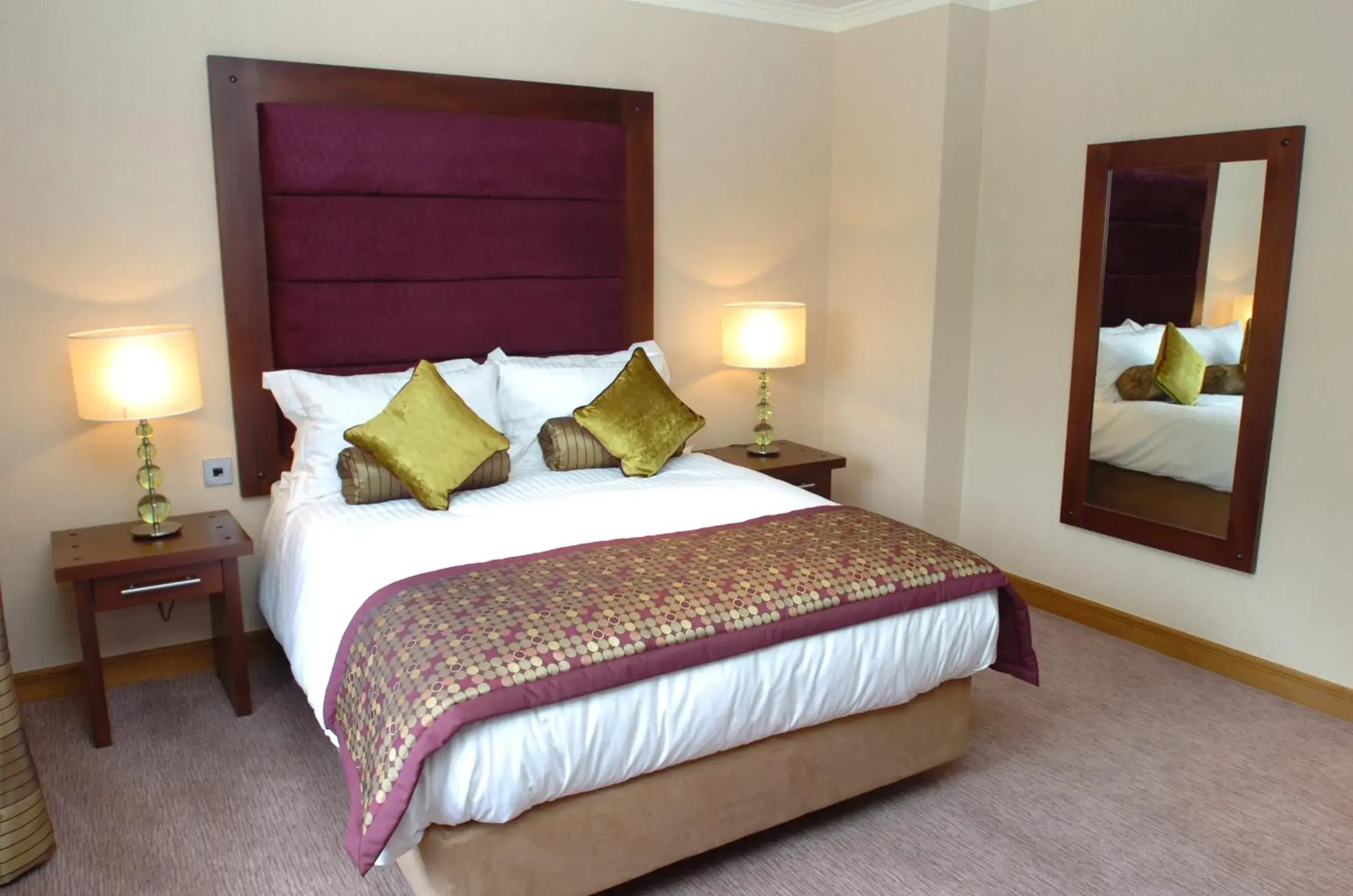 Bed in The Bear's Paw Bed in The Bear's Paw