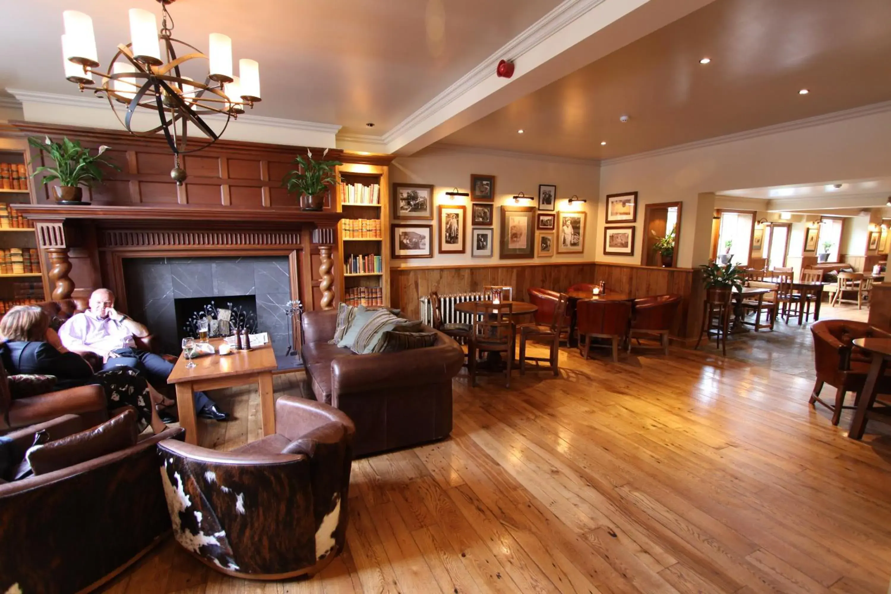 Restaurant/places to eat in The Bear's Paw Restaurant/places to eat in The Bear's Paw