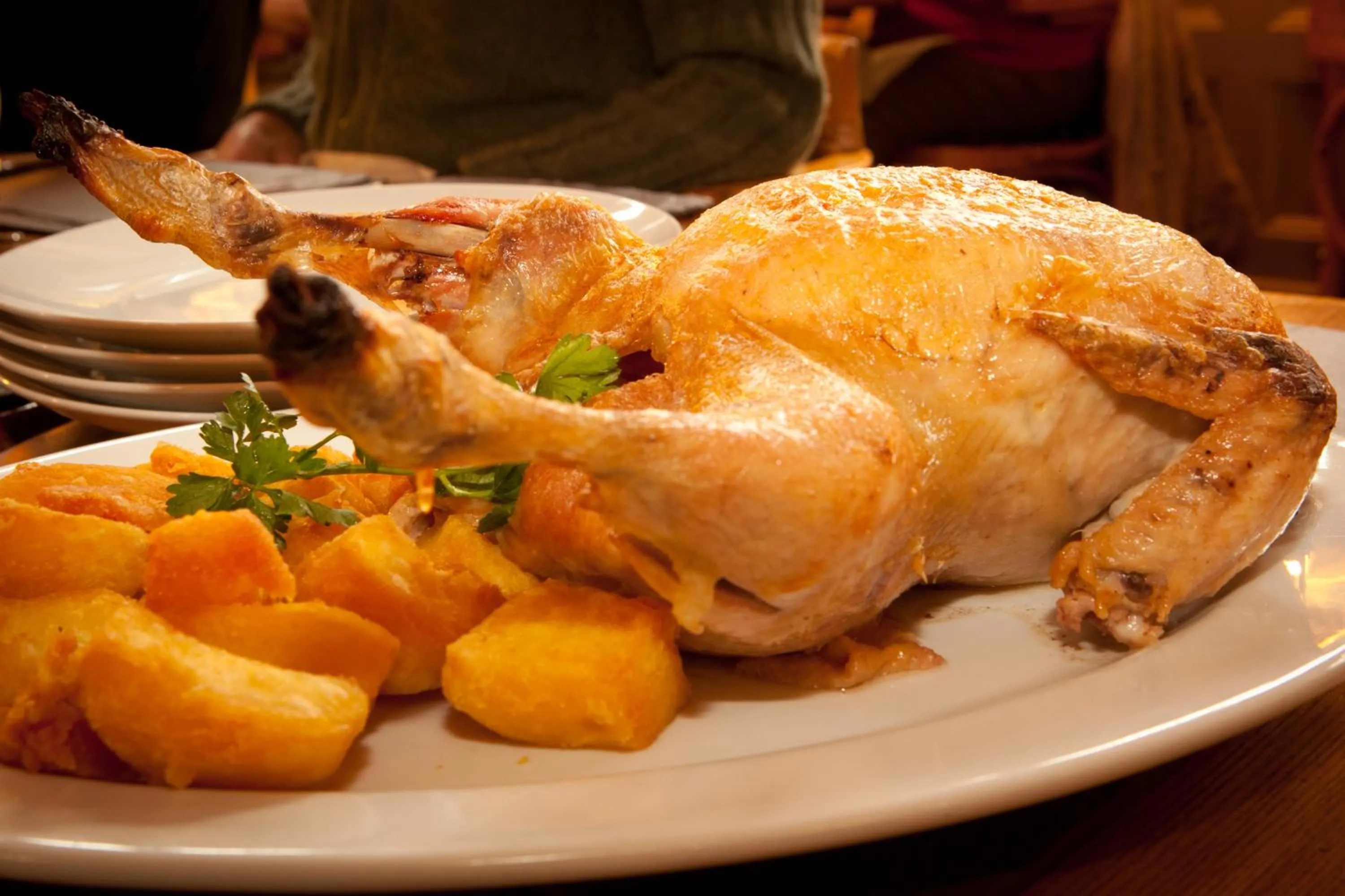 Food and drinks in The Lamplighter Dining ~ Rooms