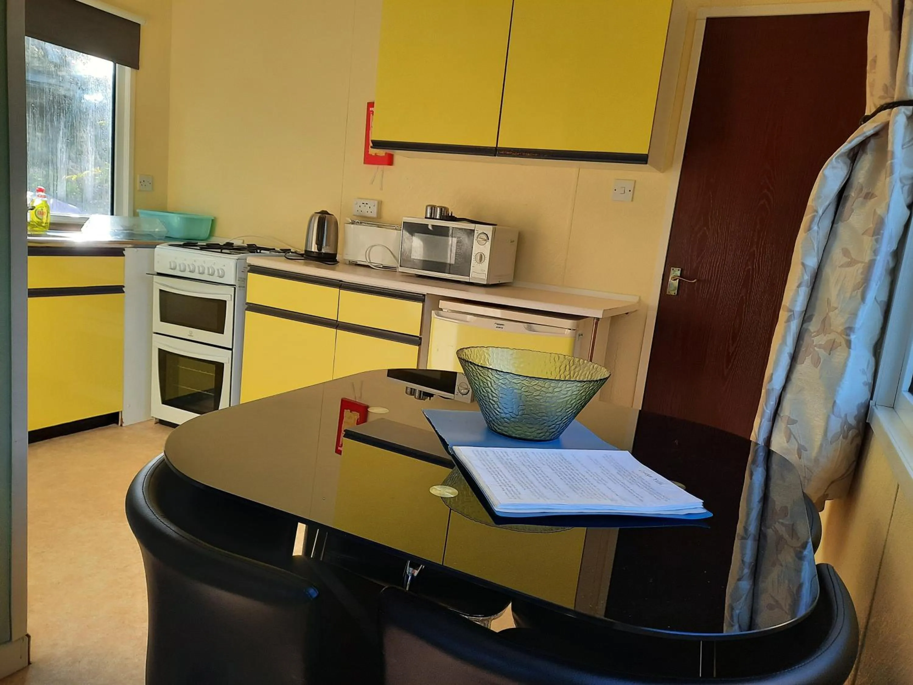 Kitchen or kitchenette in Cerdyn Villa
