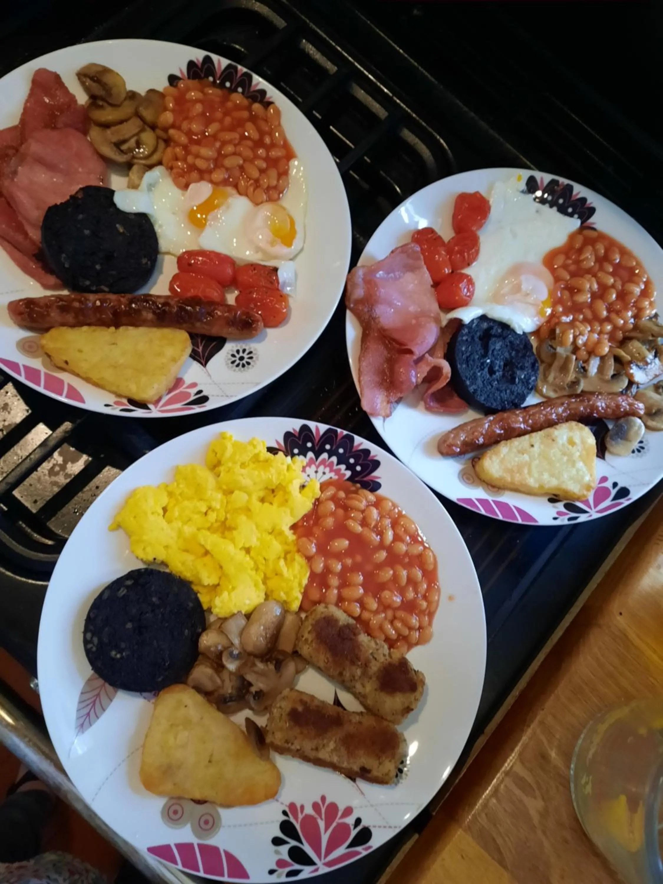Breakfast in Cerdyn Villa