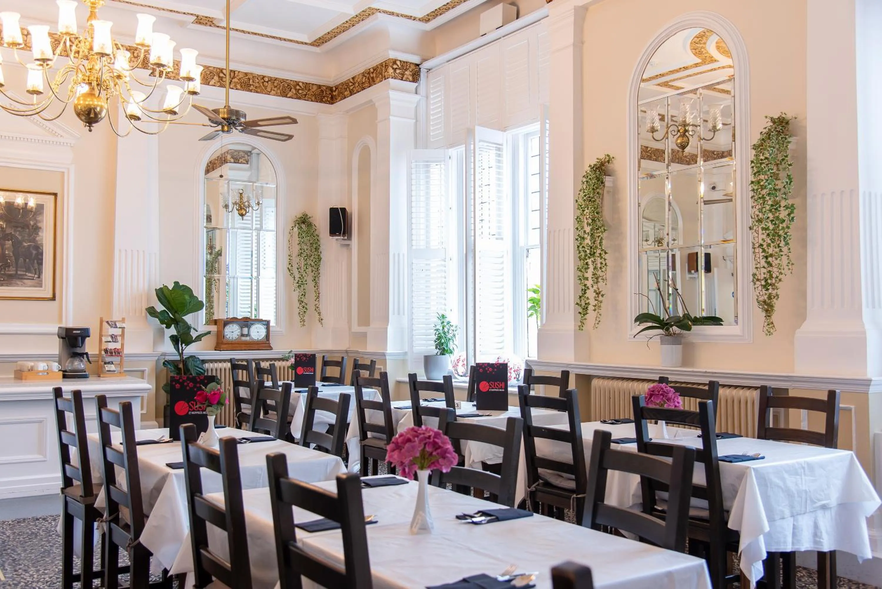 Restaurant/places to eat in Keppels Head Hotel