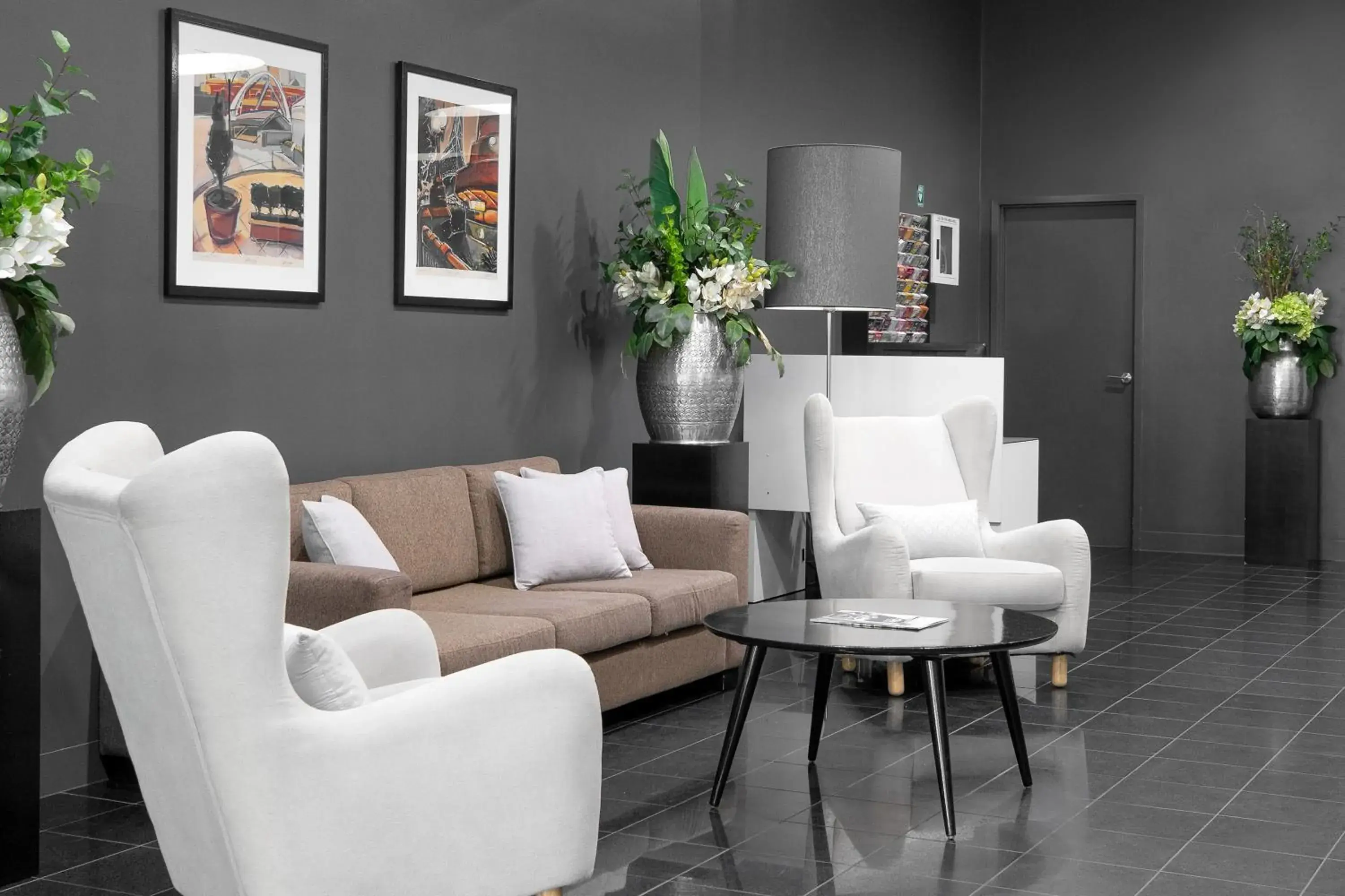 Lobby or reception in Mantra 100 Exhibition Lobby or reception in Mantra 100 Exhibition