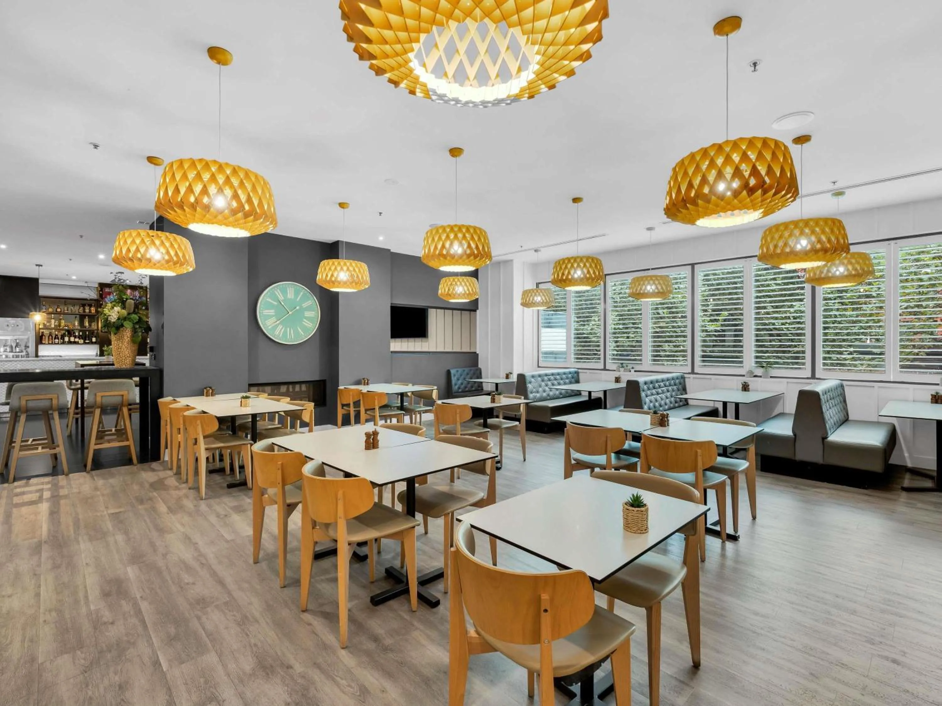 Lounge or bar in Mantra on Russell