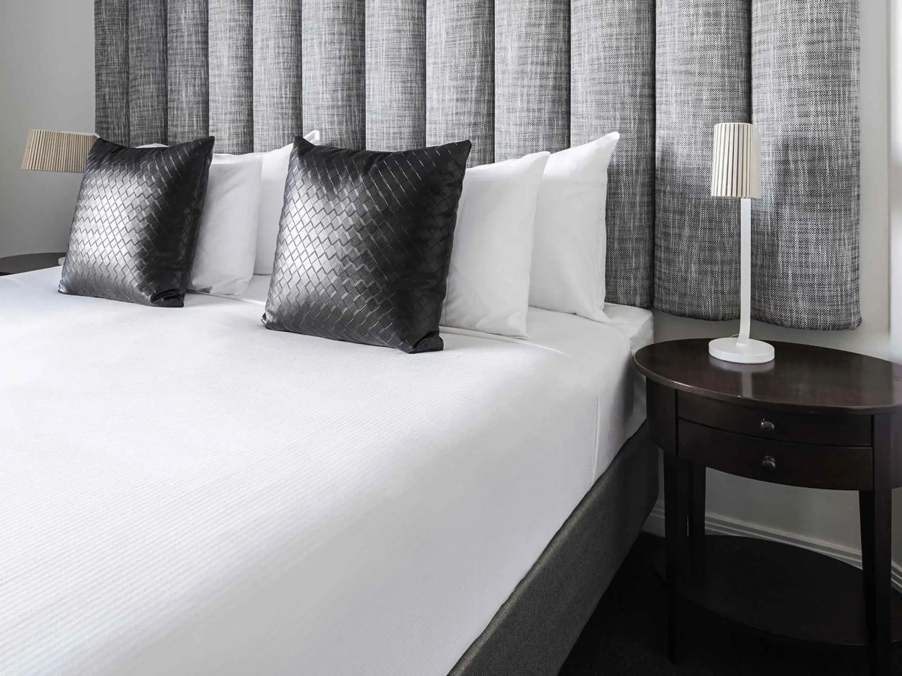 Bedroom, Bed in Mantra on Russell Bedroom, Bed in Mantra on Russell