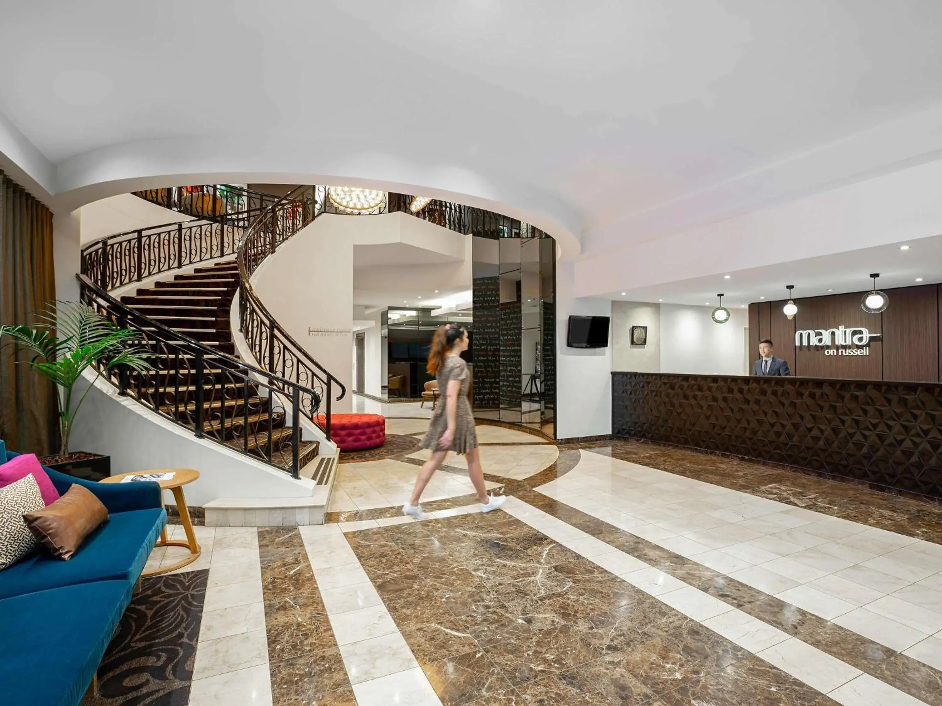 Property building in Mantra on Russell Property building in Mantra on Russell