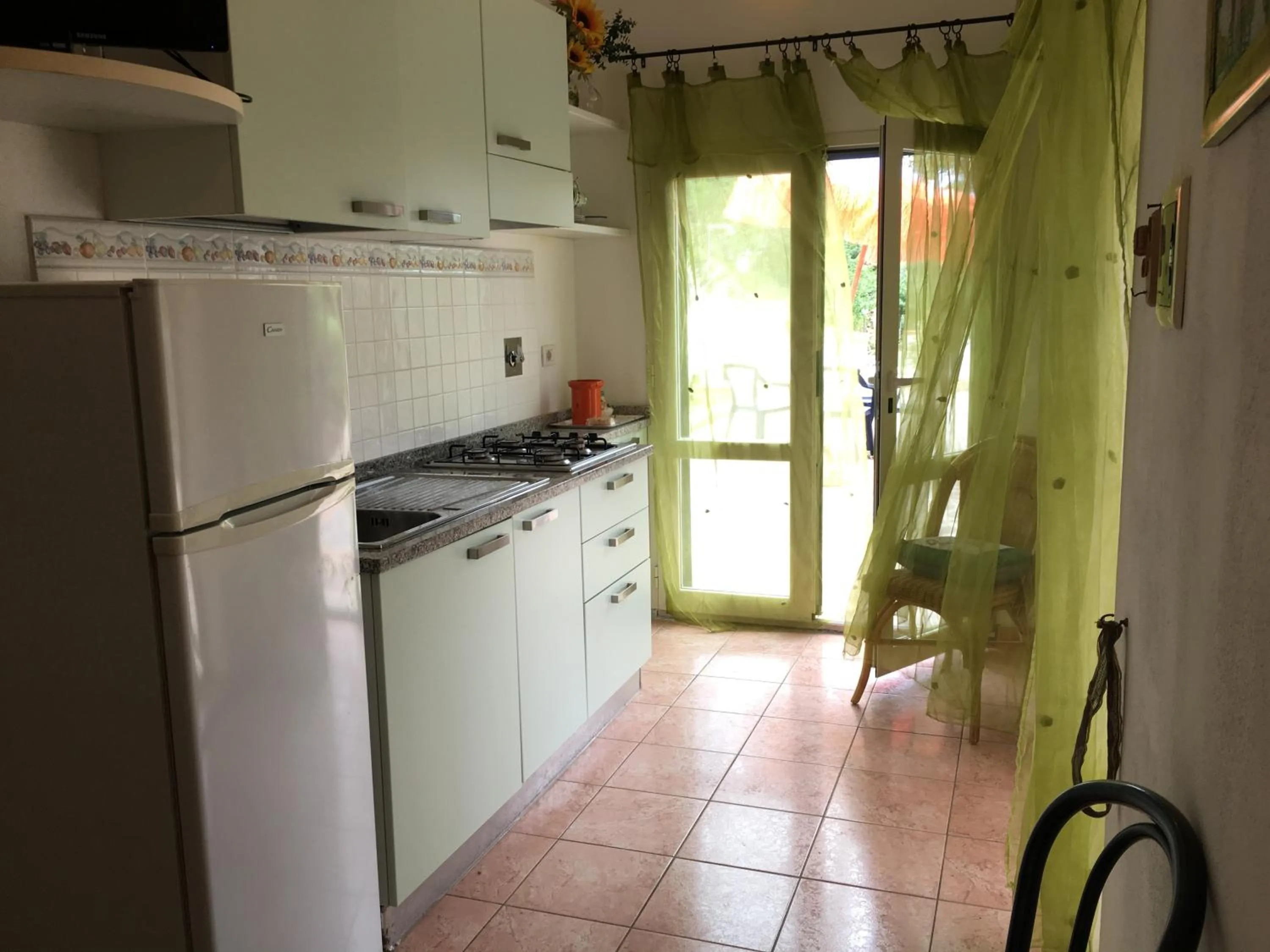 Kitchen or kitchenette in Mandel Residence by Mandel Club