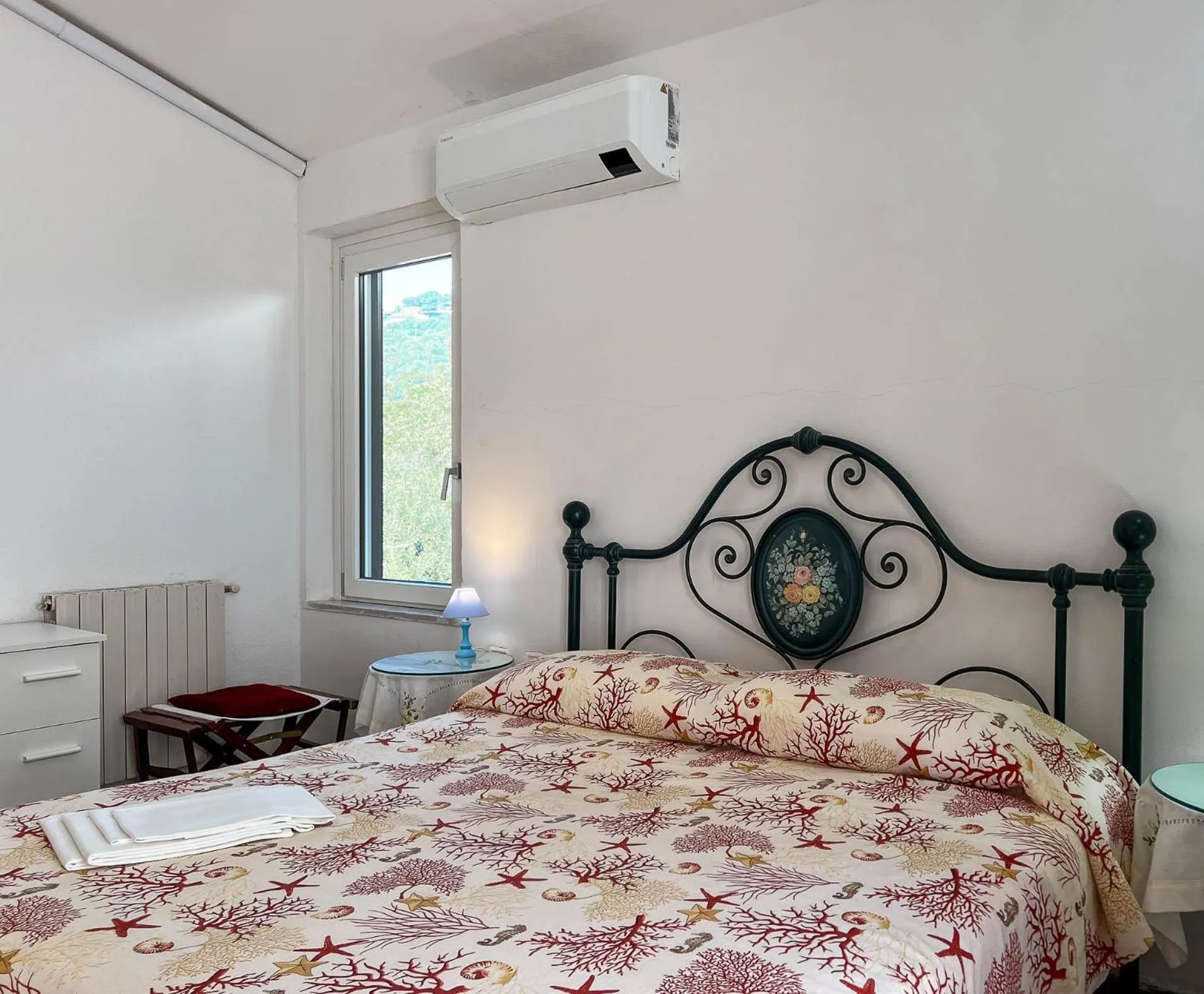 Bedroom in Mandel Residence by Mandel Club