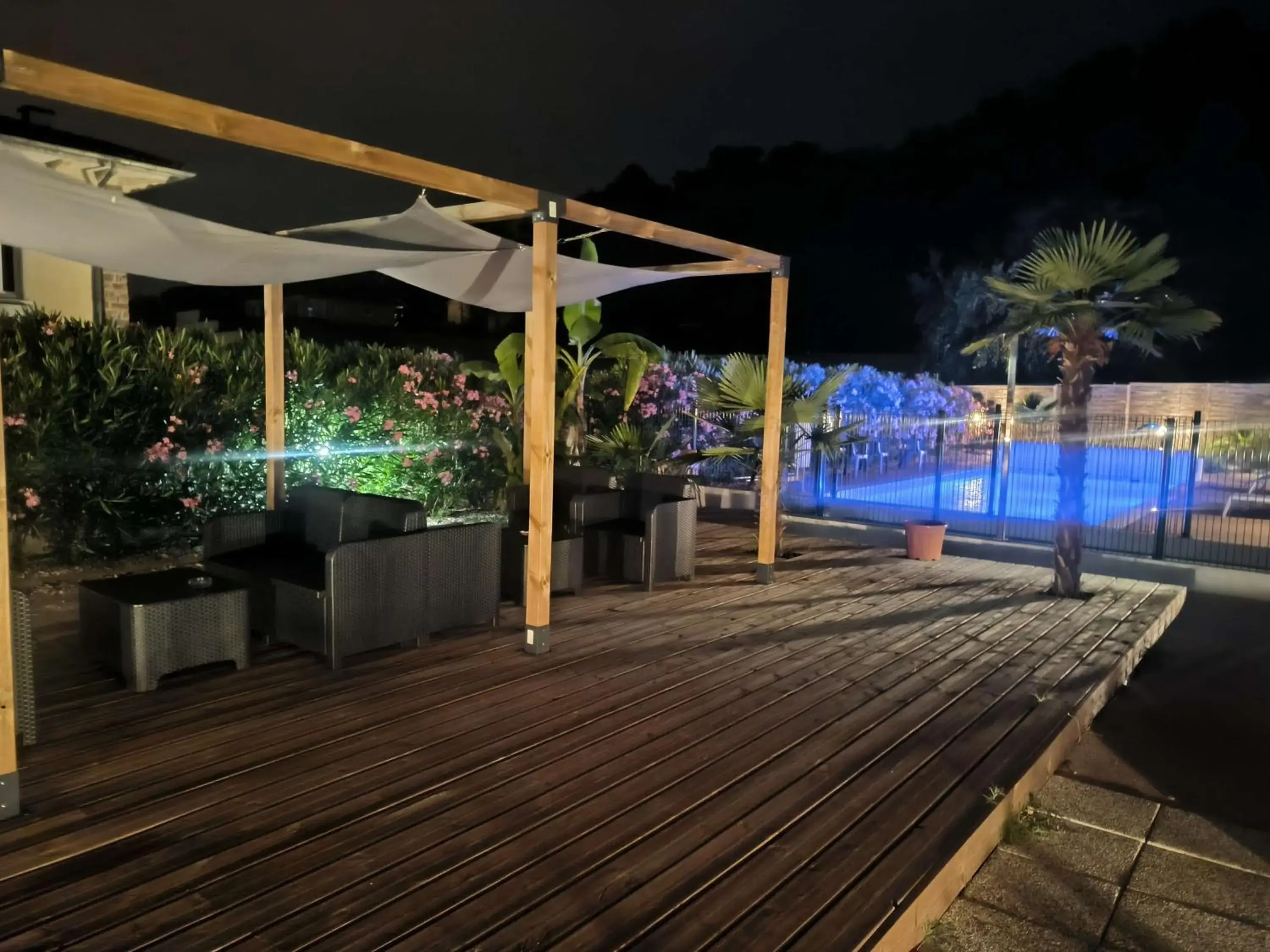 Property building in Brit Hotel Brive La Gaillarde - Restaurant La Limousine Property building in Brit Hotel Brive La Gaillarde - Restaurant La Limousine