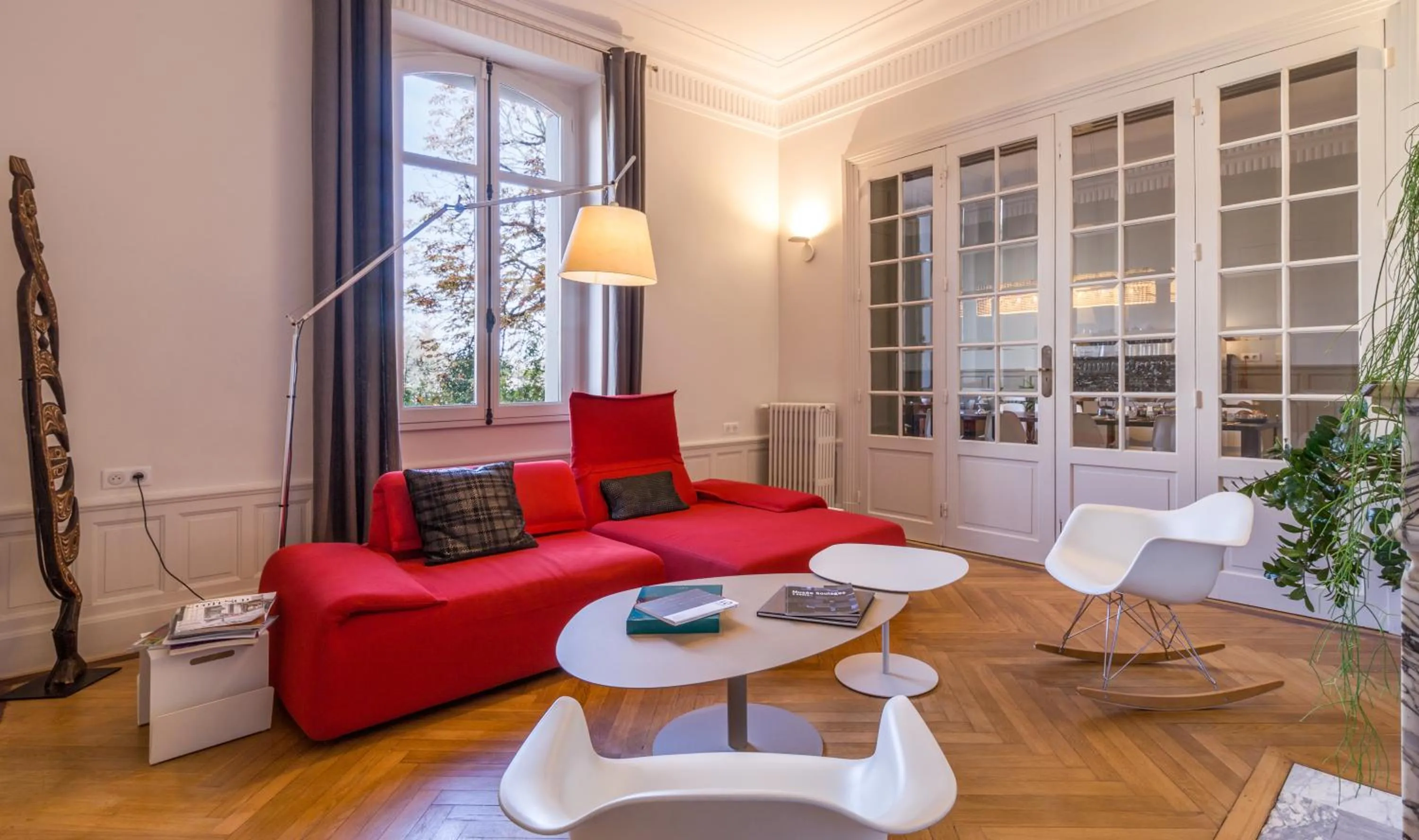 Communal lounge/ TV room in L'Autre Rives