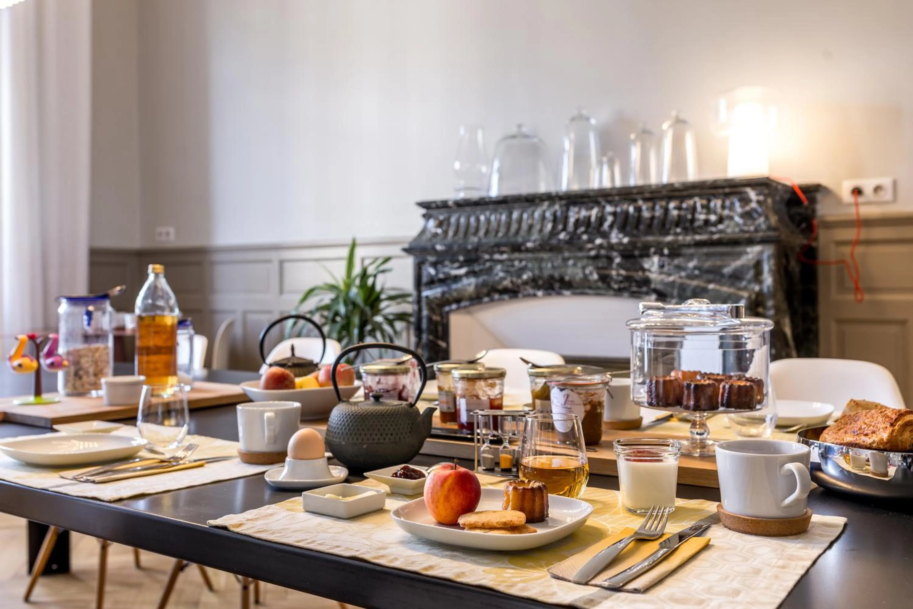 Breakfast in L'Autre Rives