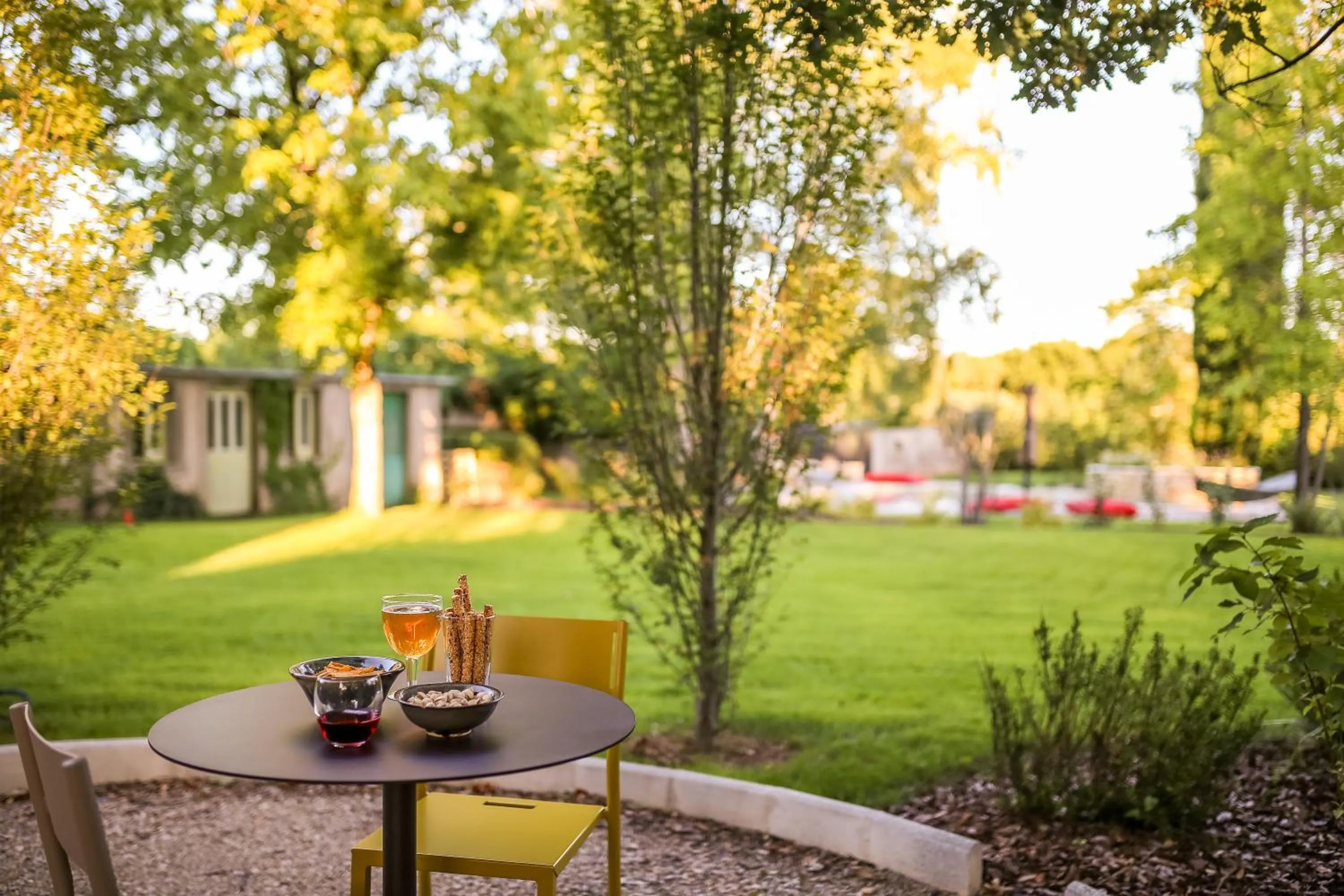 Garden view in L'Autre Rives