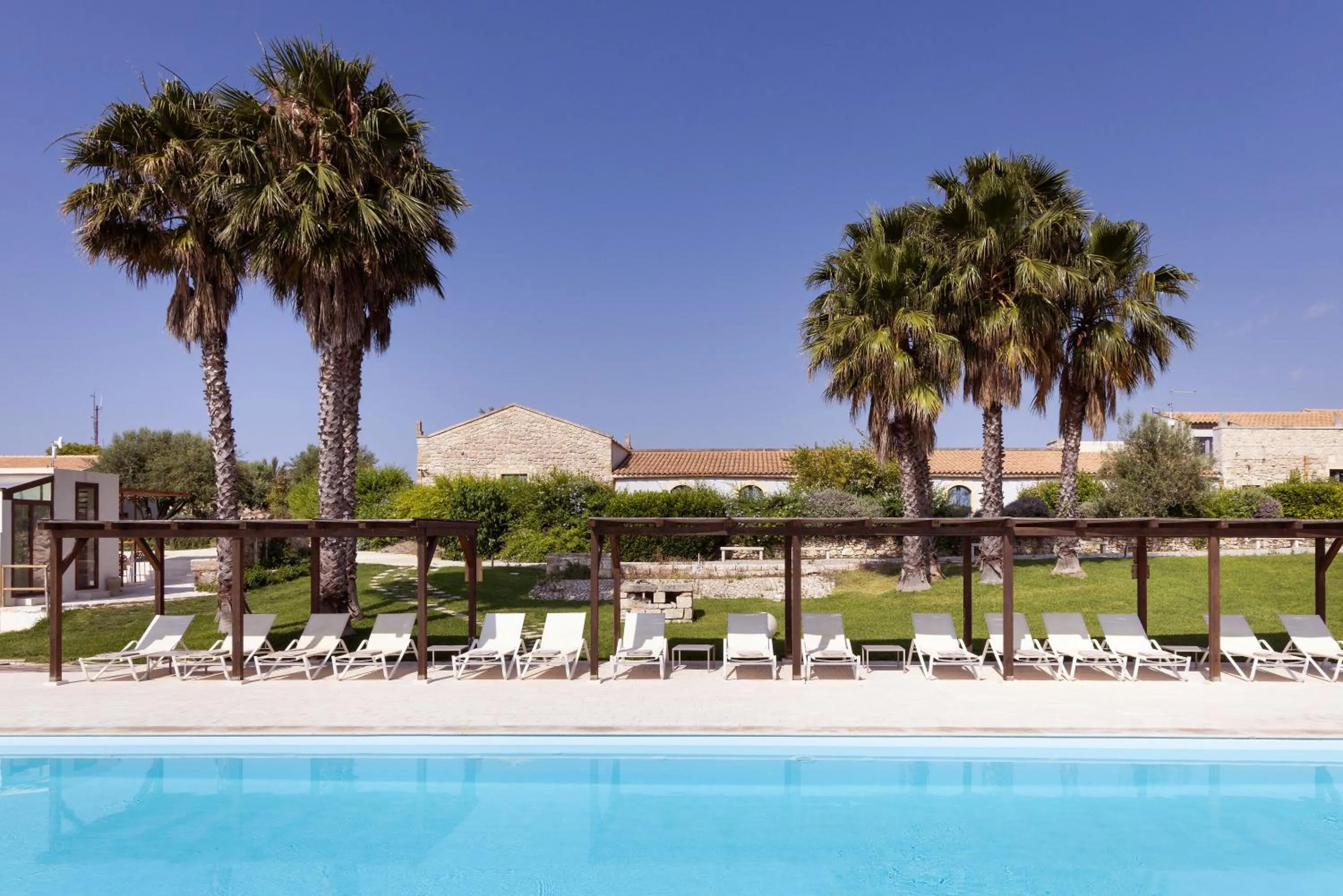 Swimming pool in Masseria del Carrubo